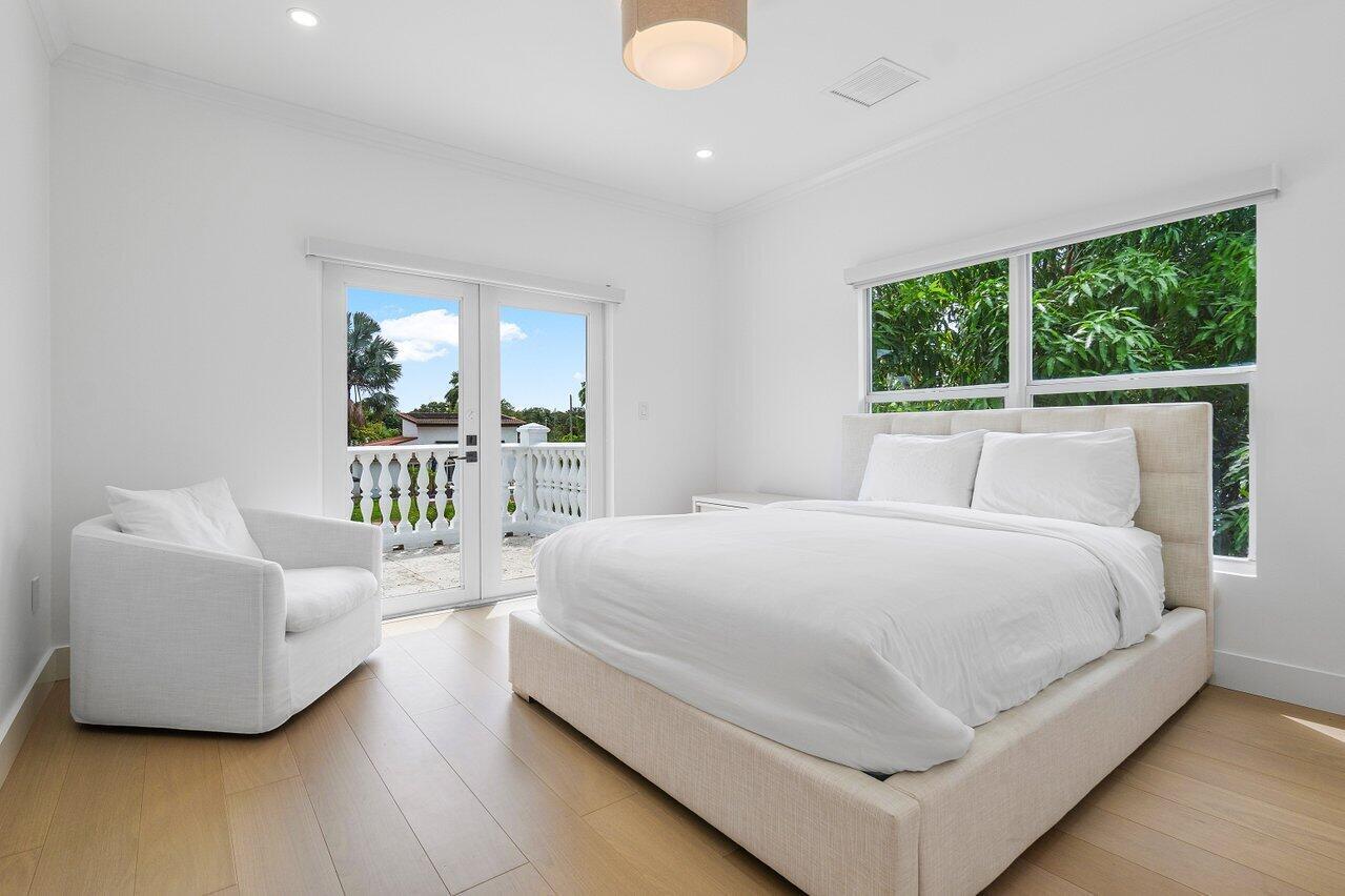 BOCA ISLANDS - Residential Lease