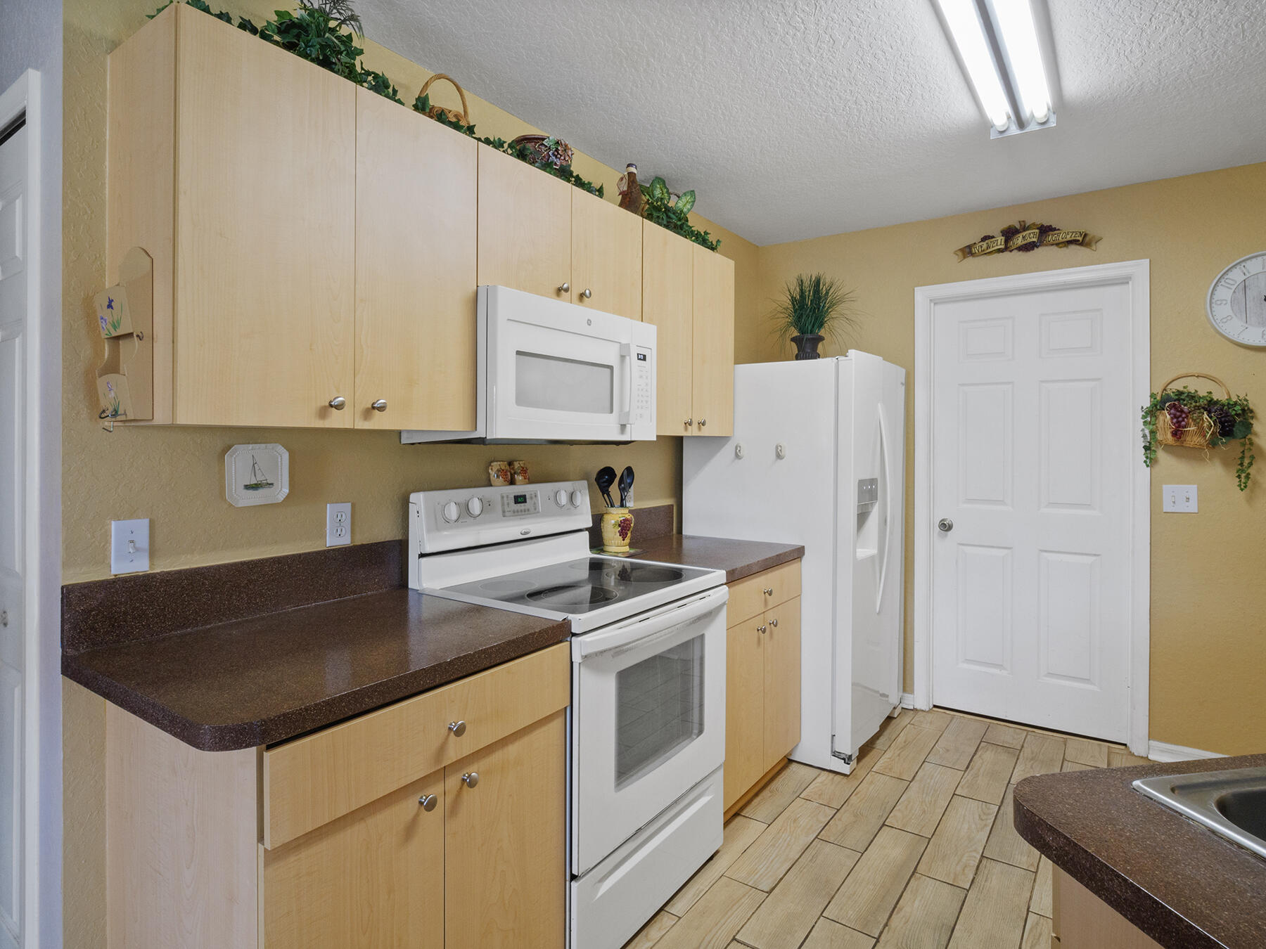 Spanish Lakes - Residential