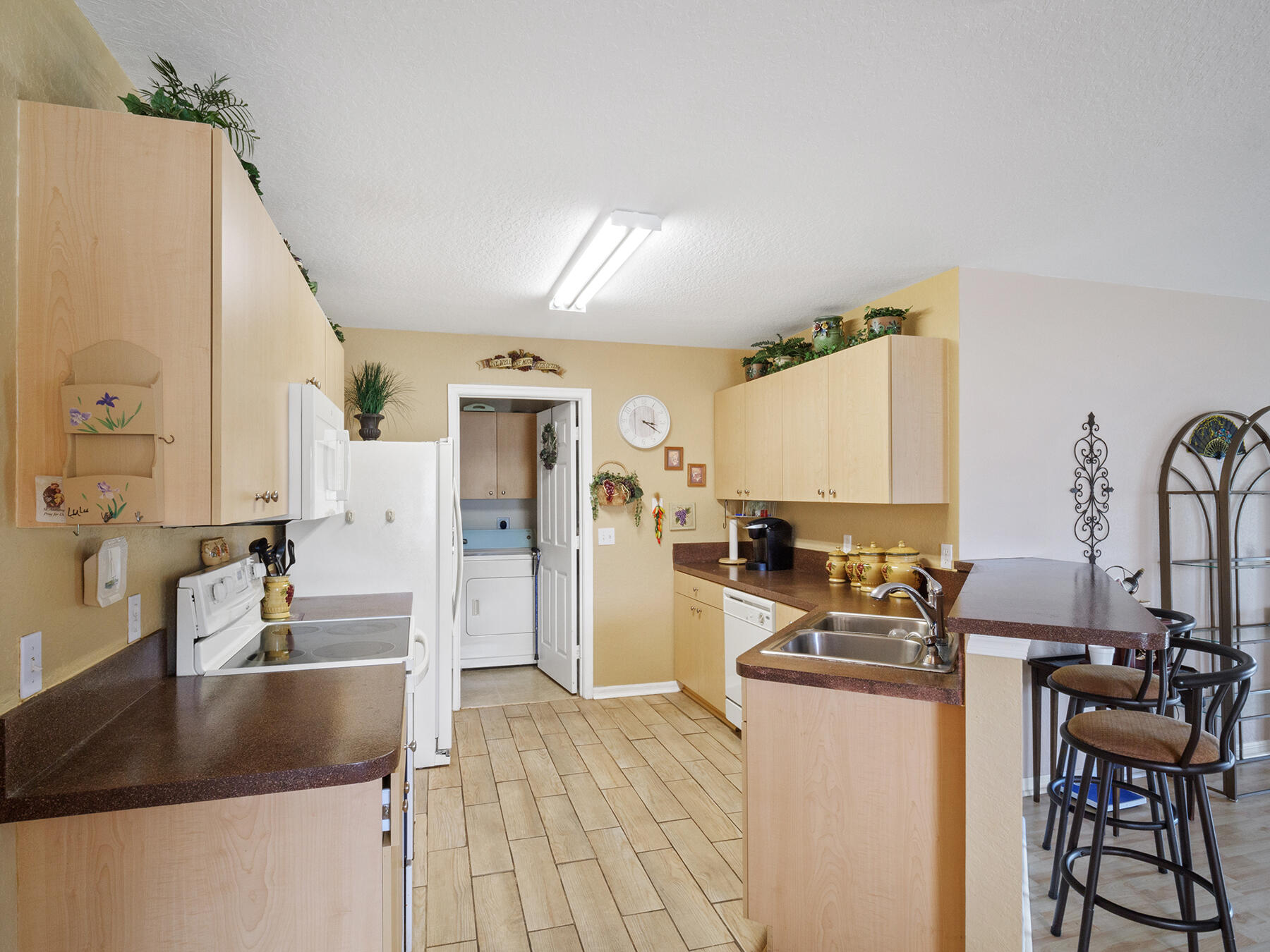 Spanish Lakes - Residential