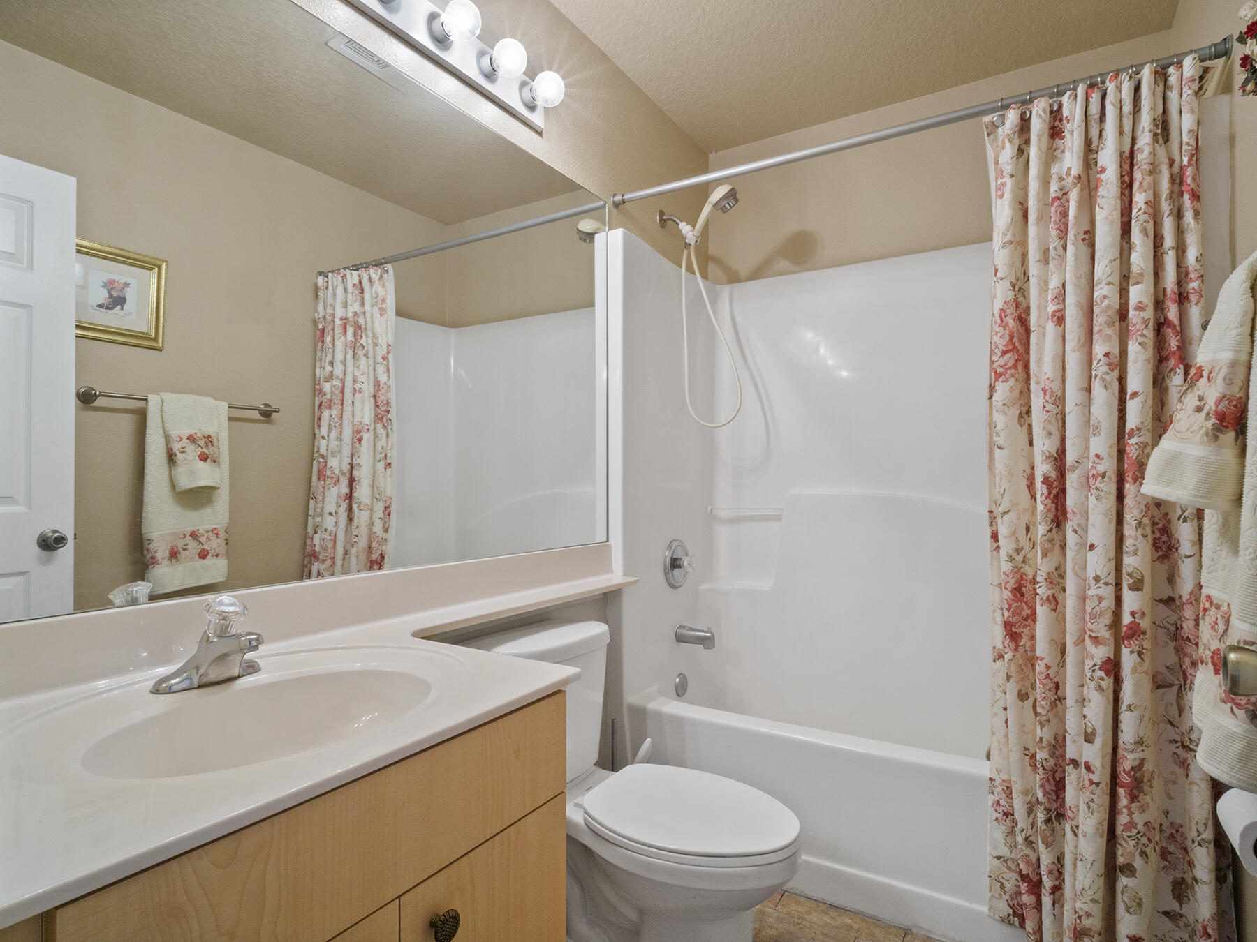 Spanish Lakes - Residential