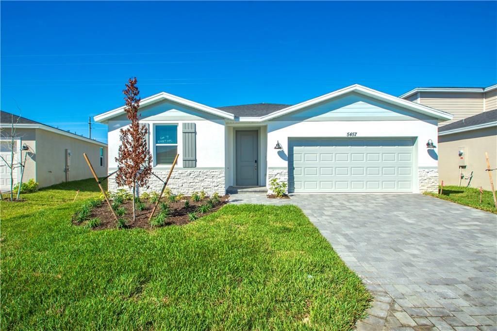 Photo of 5457 Hampton Park Circle, Vero Beach, FL 32966 (MLS # B26022950)