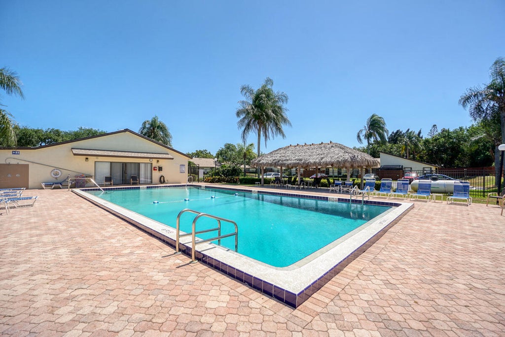 Photo of 8075 SE VILLA Circle, Hobe Sound, FL 33455 (MLS # B26074314)