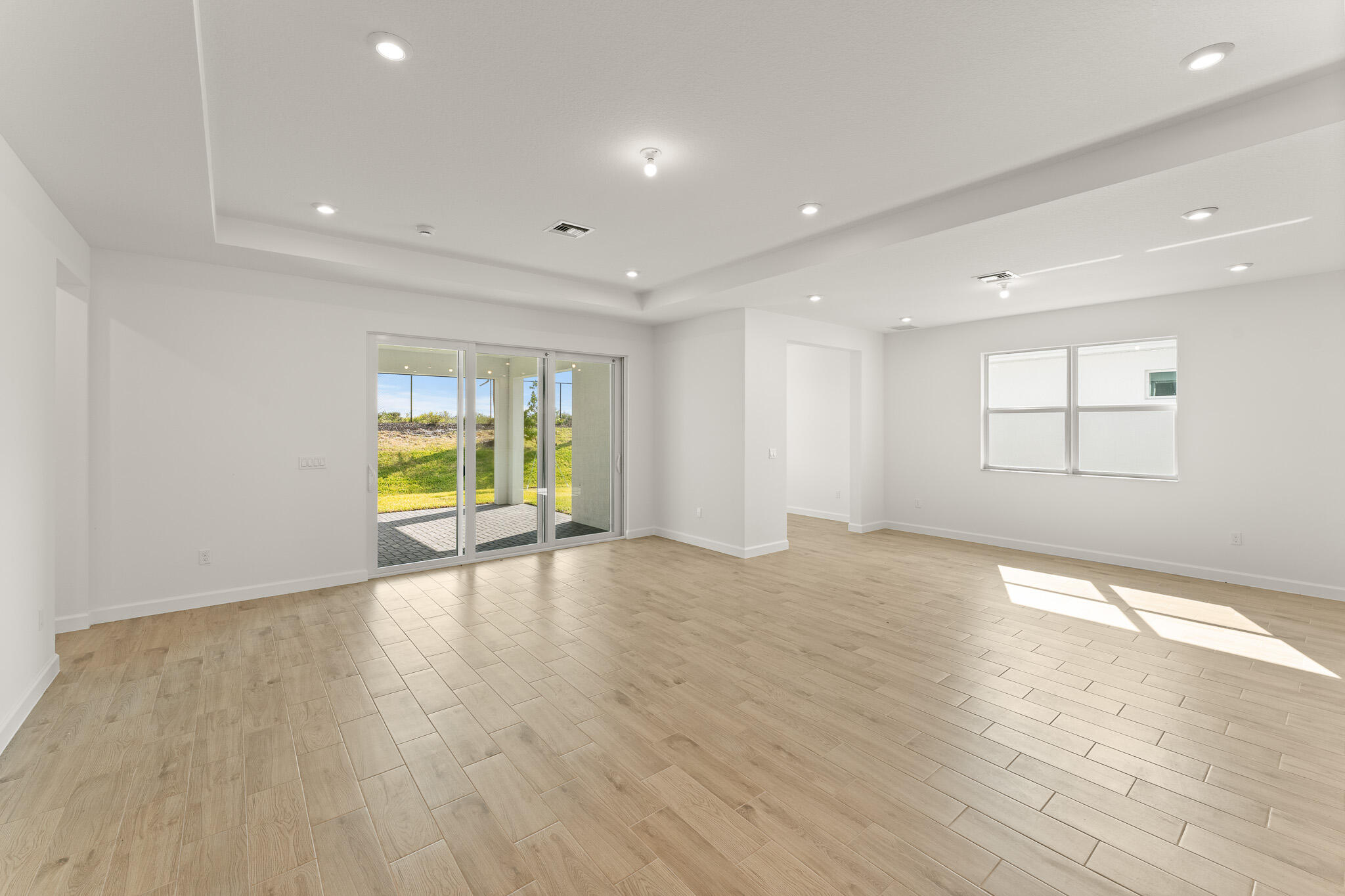 TELARO AT SOUTHERN GROVE PHASE 2 AND 3 - Residential