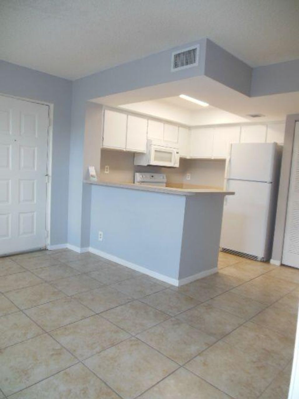Photo of 738 Executive Center Drive #21, West Palm Beach, FL 33401 (MLS # B26021127)