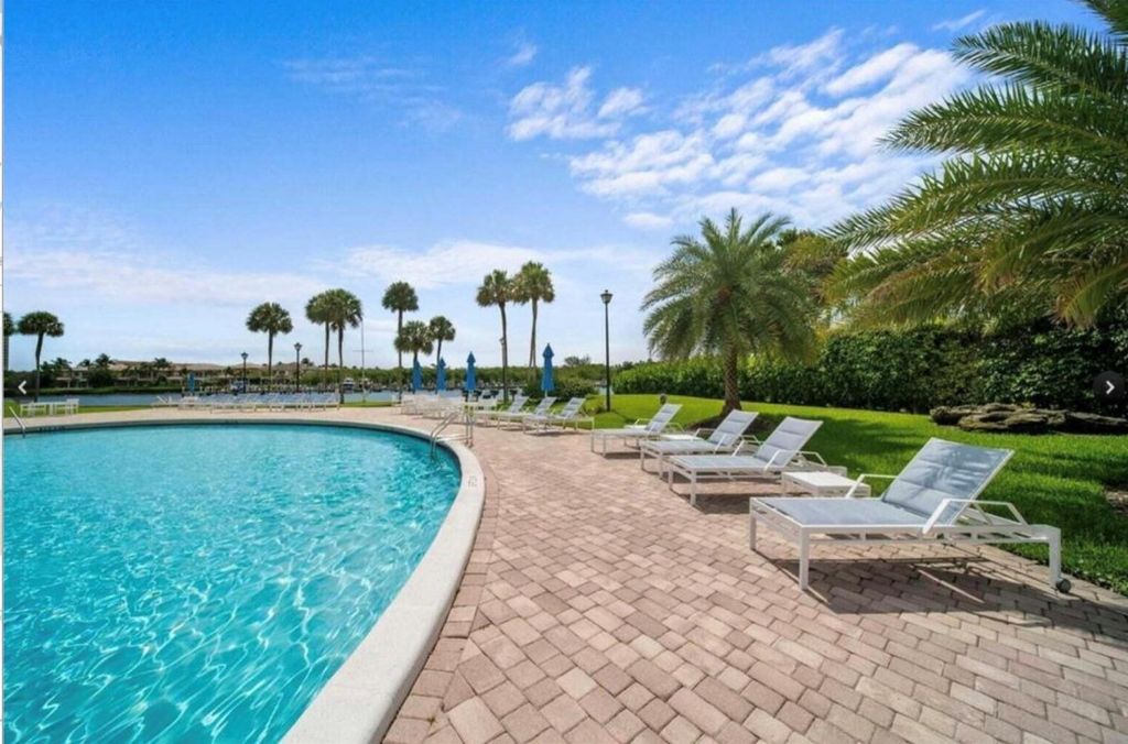 Photo of 859 Jeffery Street #214, Boca Raton, FL 33487 (MLS # F10534391)