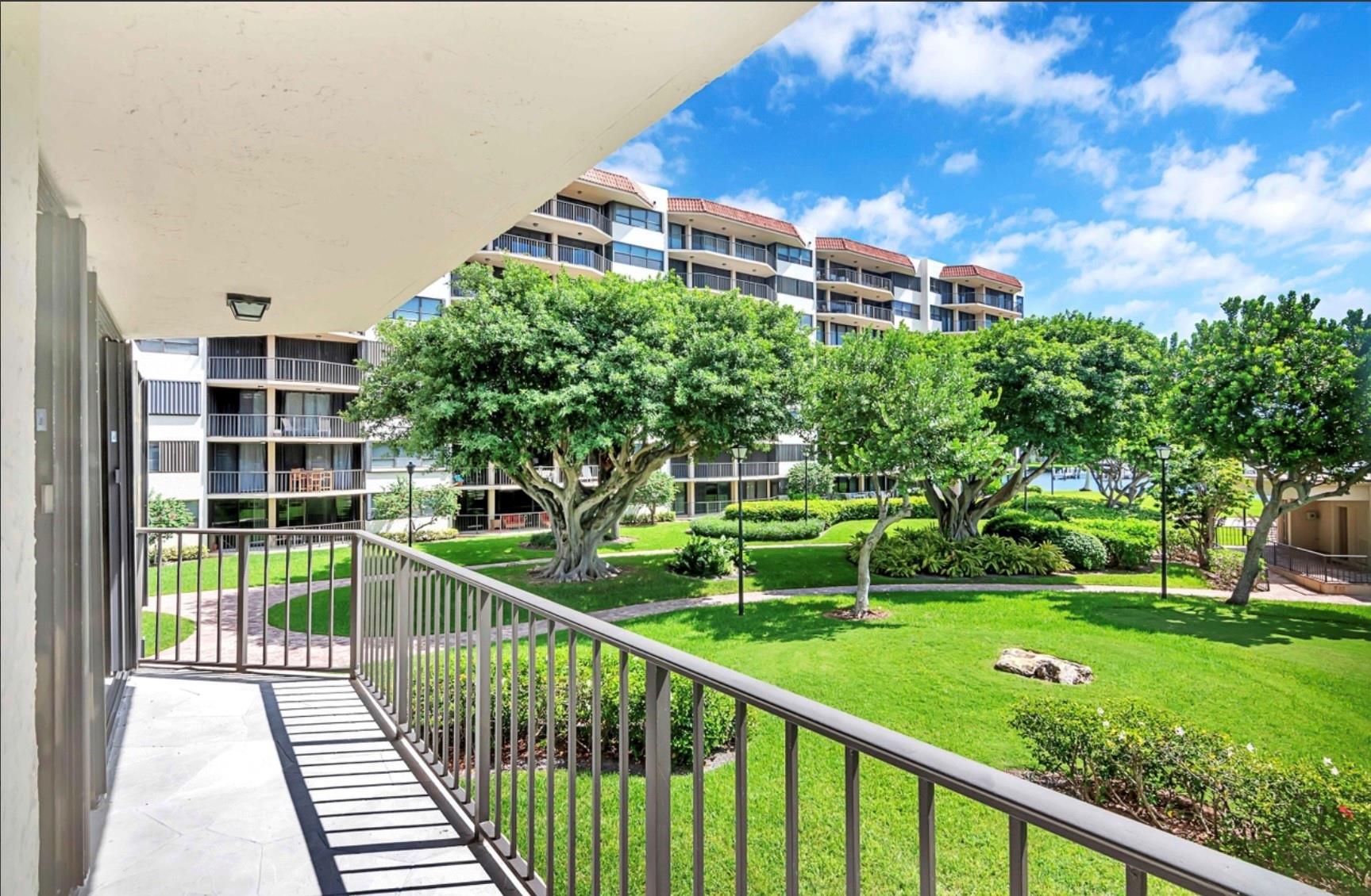 Porta Bella Yacht and Ten - Residential