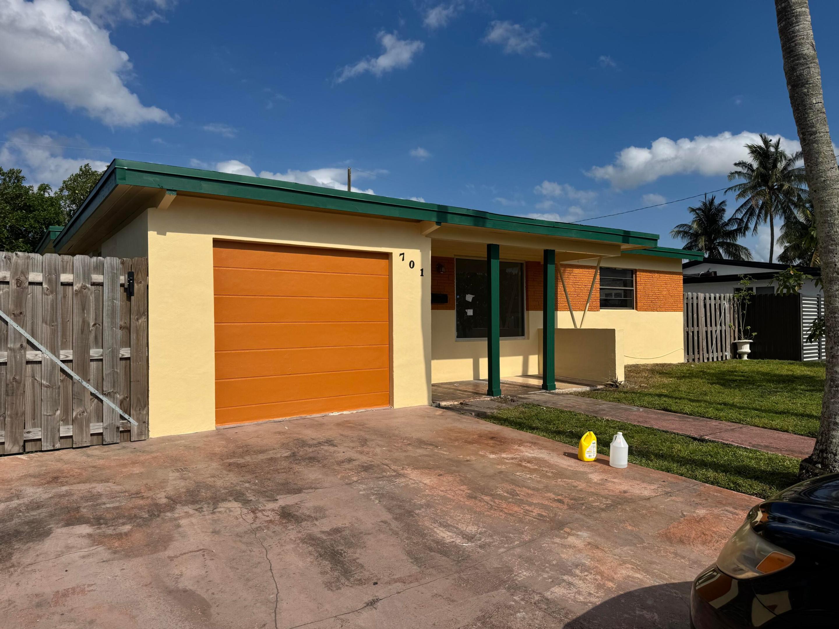 701 NW 74th Avenue