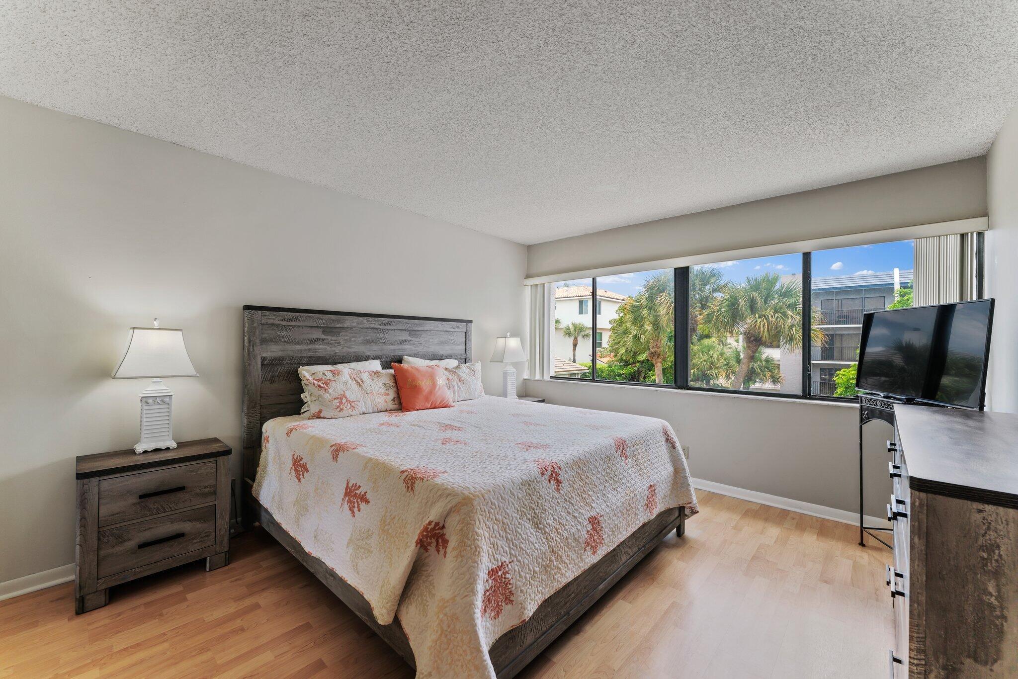 SEA RISE CONDO - Residential Lease