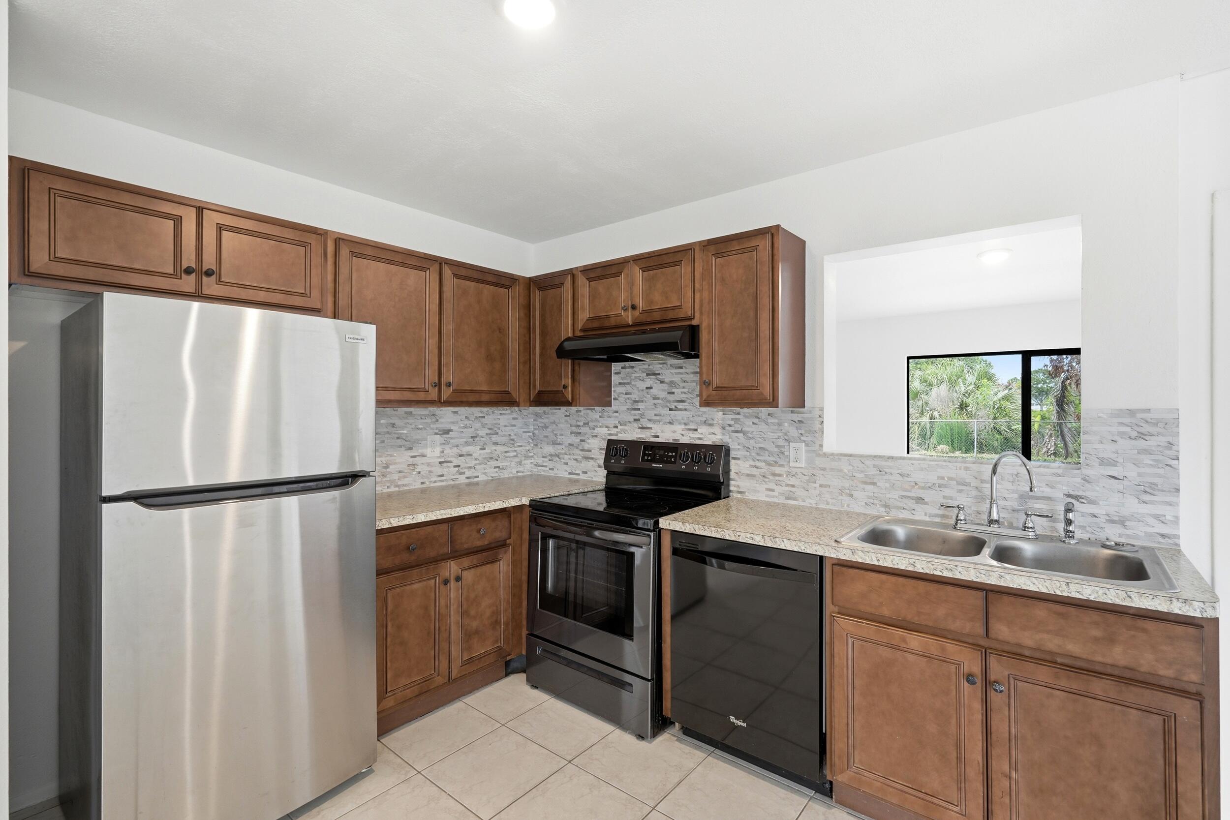 PORT ST LUCIE SECTION 25 - Residential