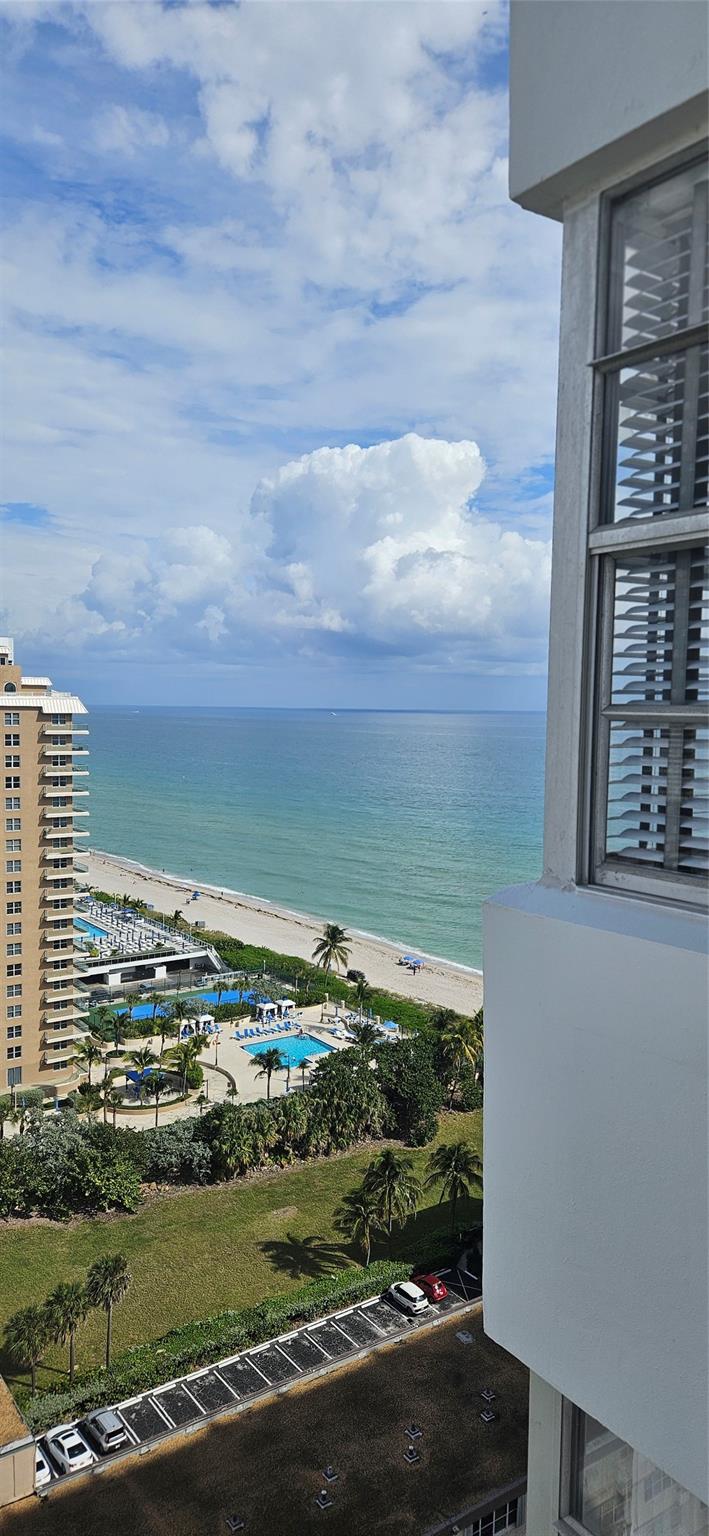 HEMISPHERES CONDO - Residential