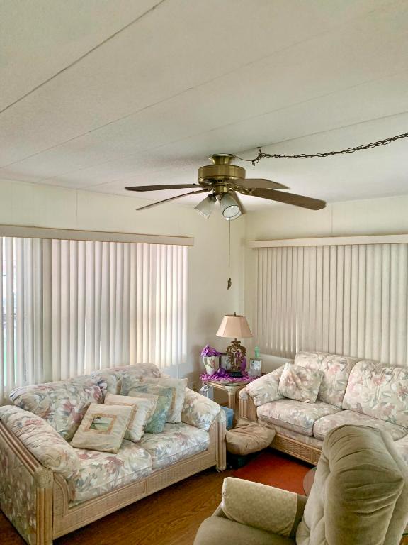 RIDGEWAY - Residential