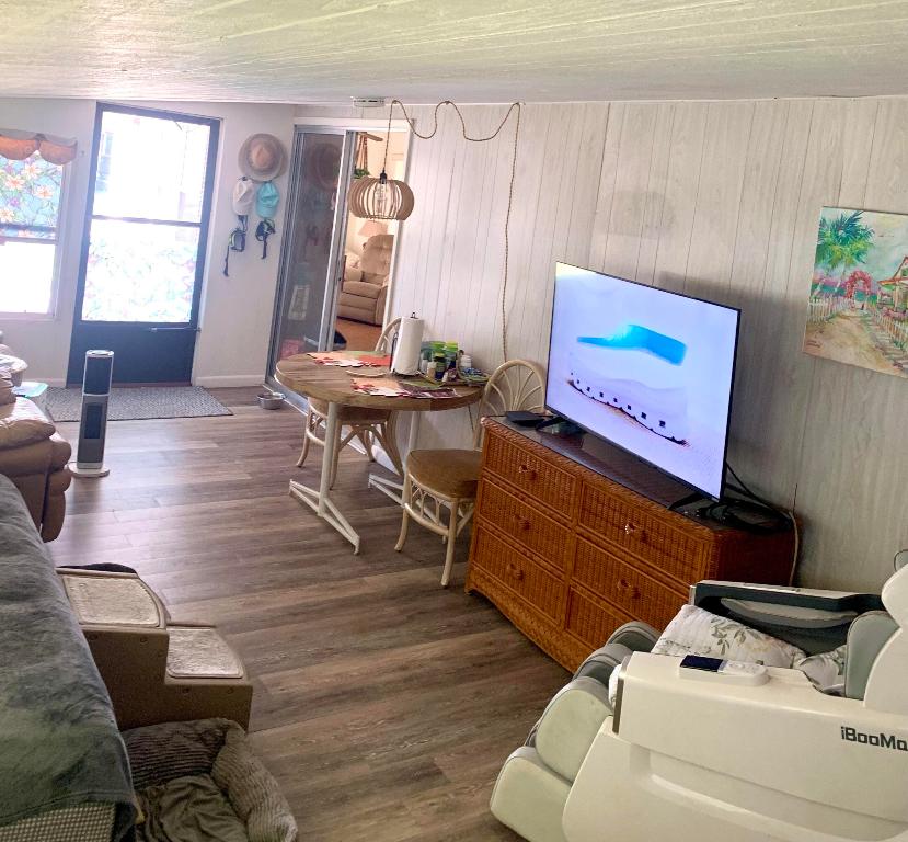 RIDGEWAY - Residential