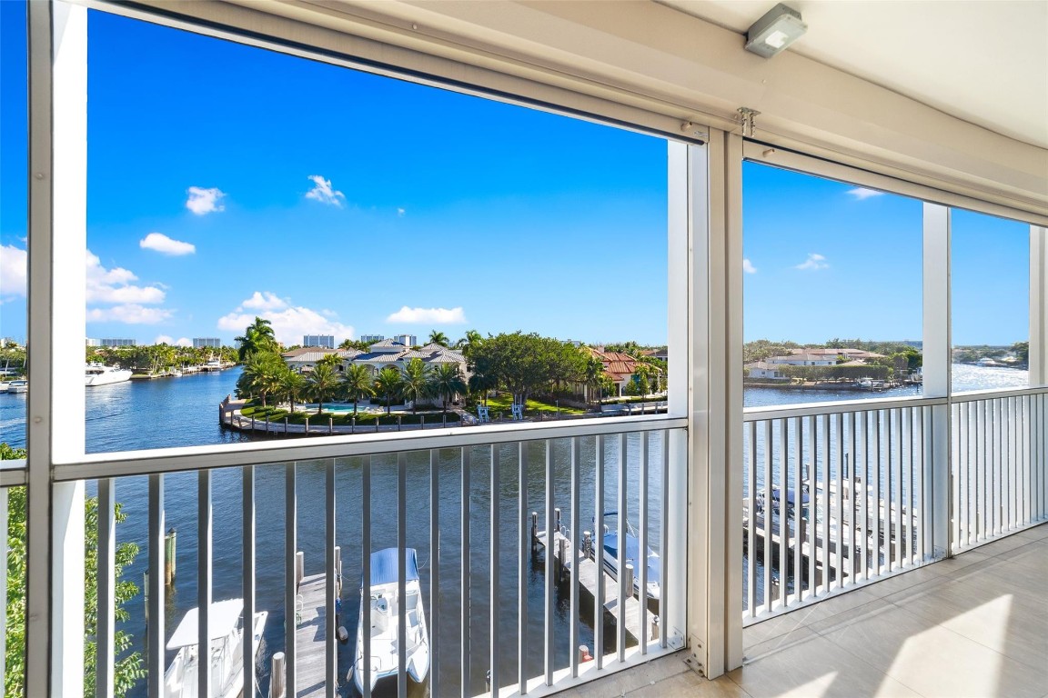 RIVER HOUSE TOWERS - Residential