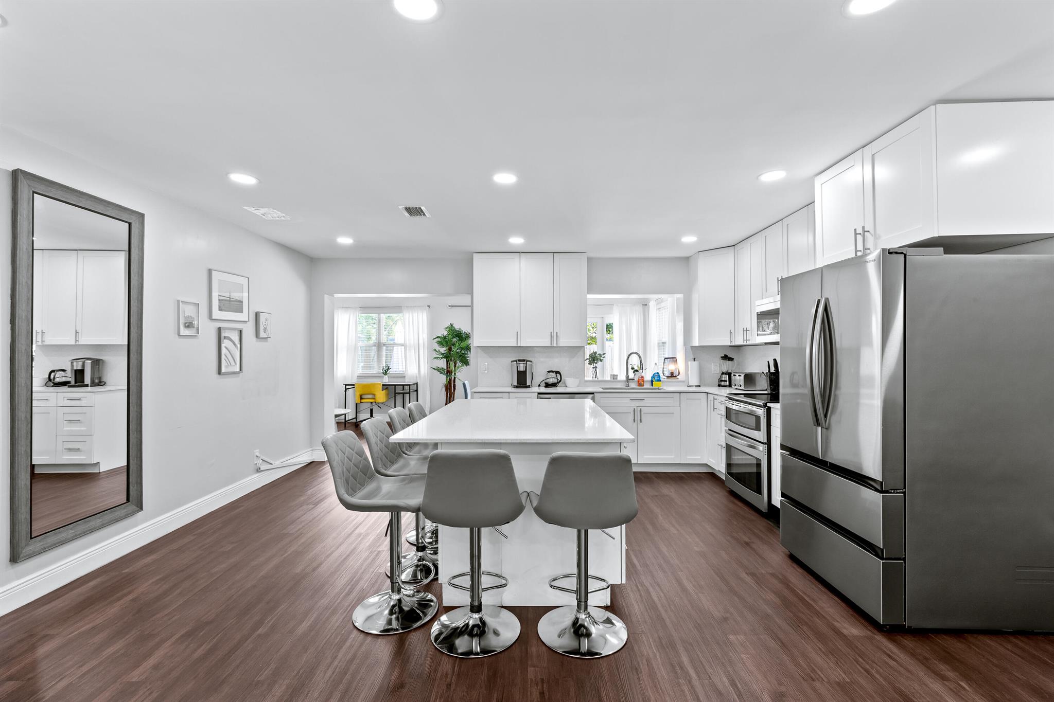 SANTAMARIA HARBOR - Residential Lease