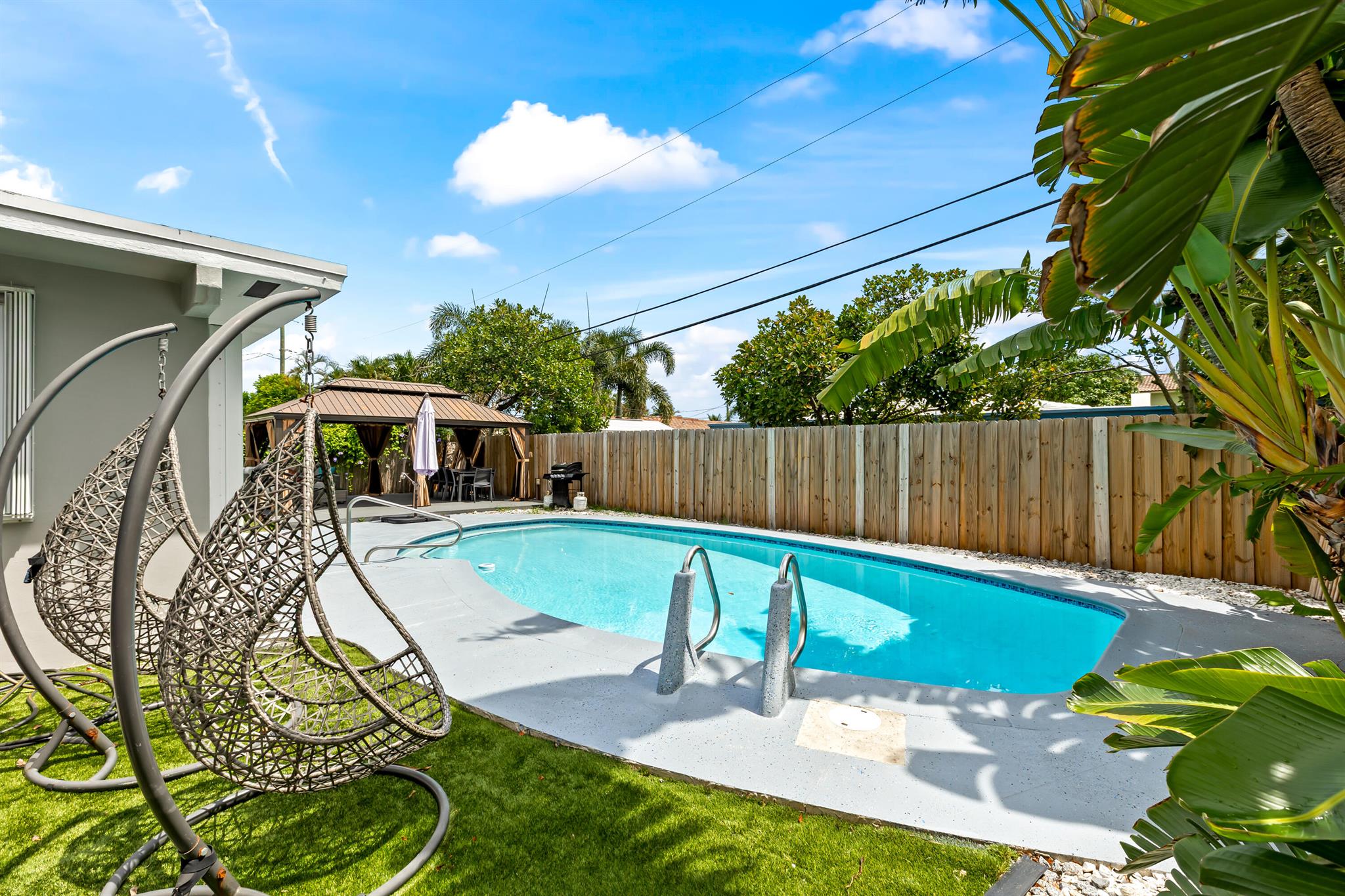 SANTAMARIA HARBOR - Residential Lease