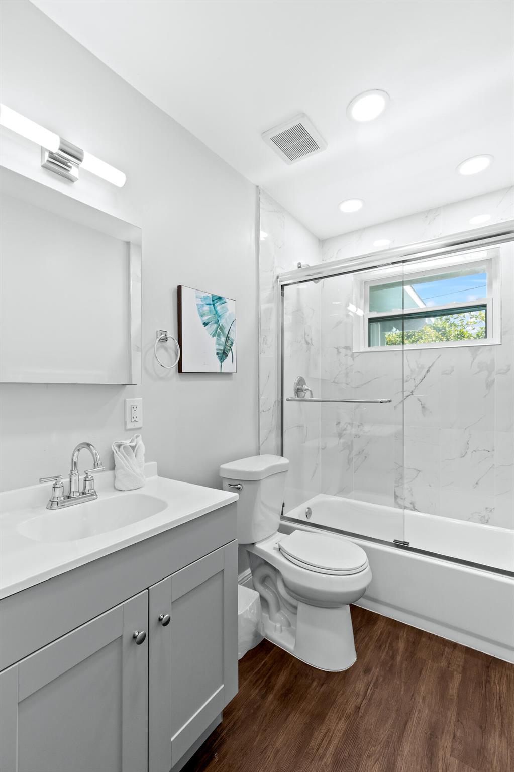 SANTAMARIA HARBOR - Residential Lease