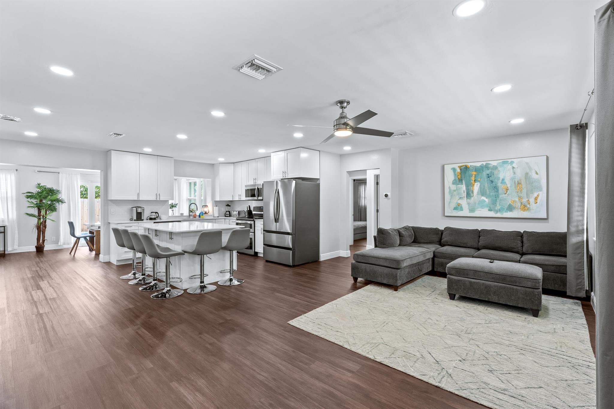 SANTAMARIA HARBOR - Residential Lease