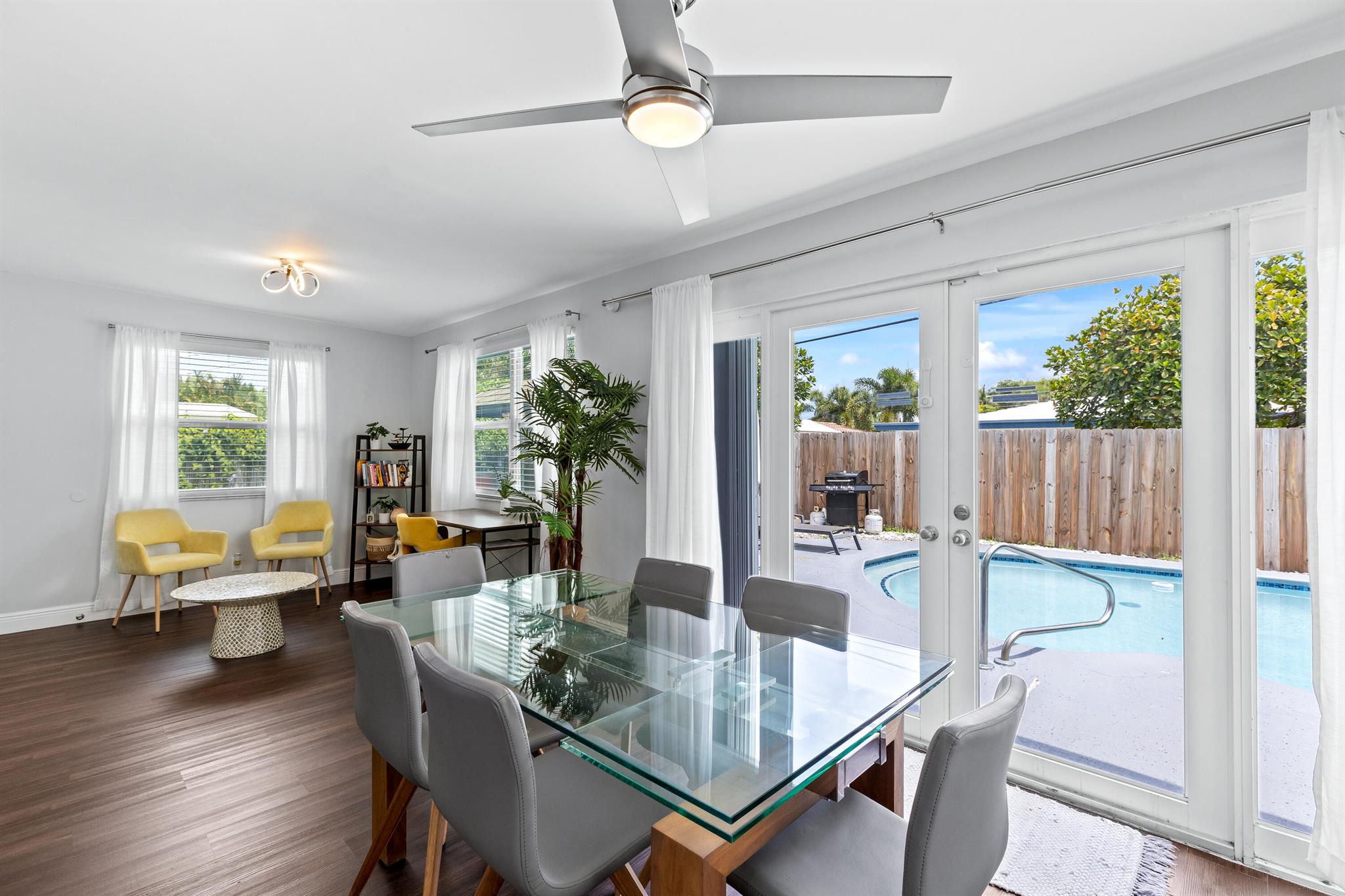 SANTAMARIA HARBOR - Residential Lease