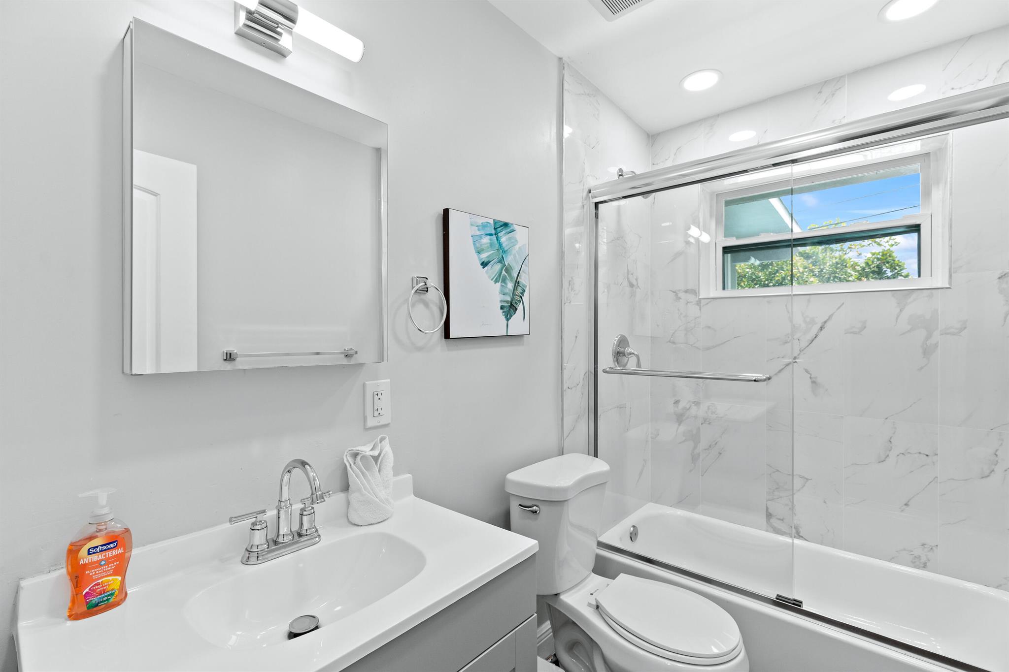 SANTAMARIA HARBOR - Residential Lease