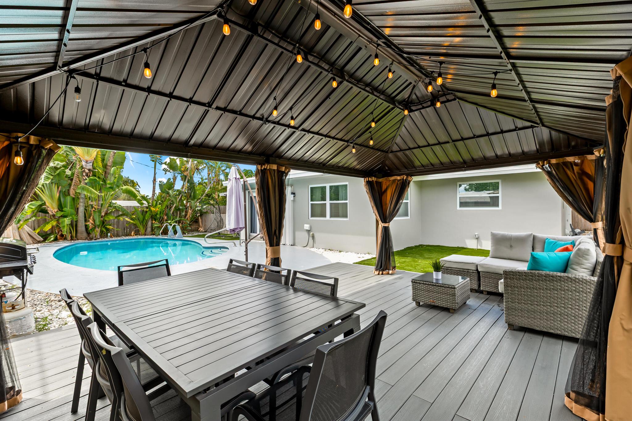 SANTAMARIA HARBOR - Residential Lease