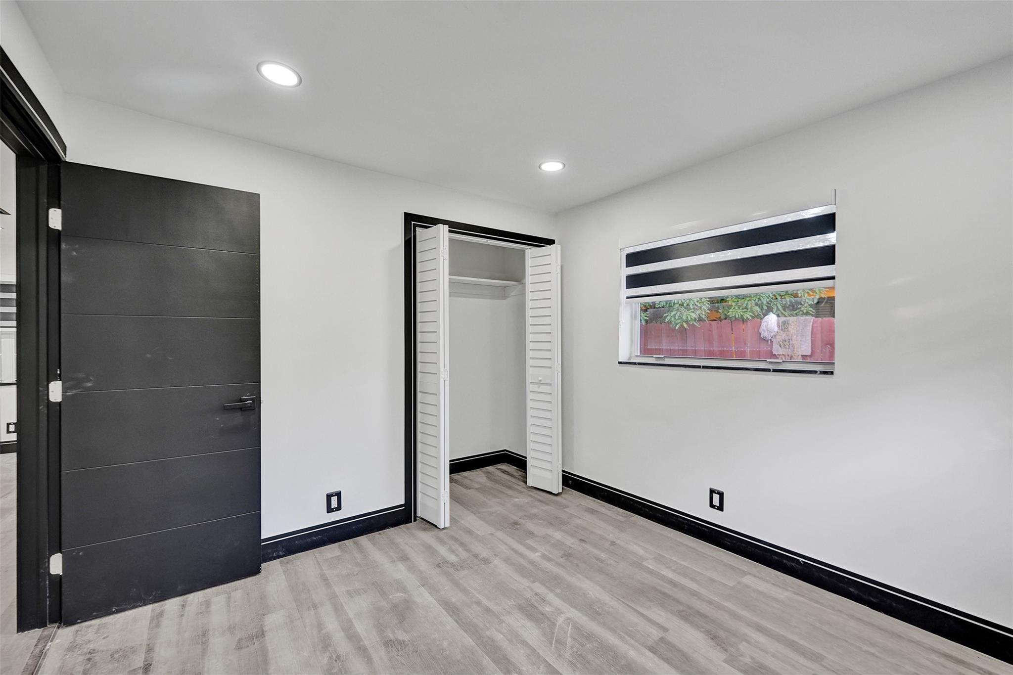 SUNSHINE VILLAS - Residential Lease