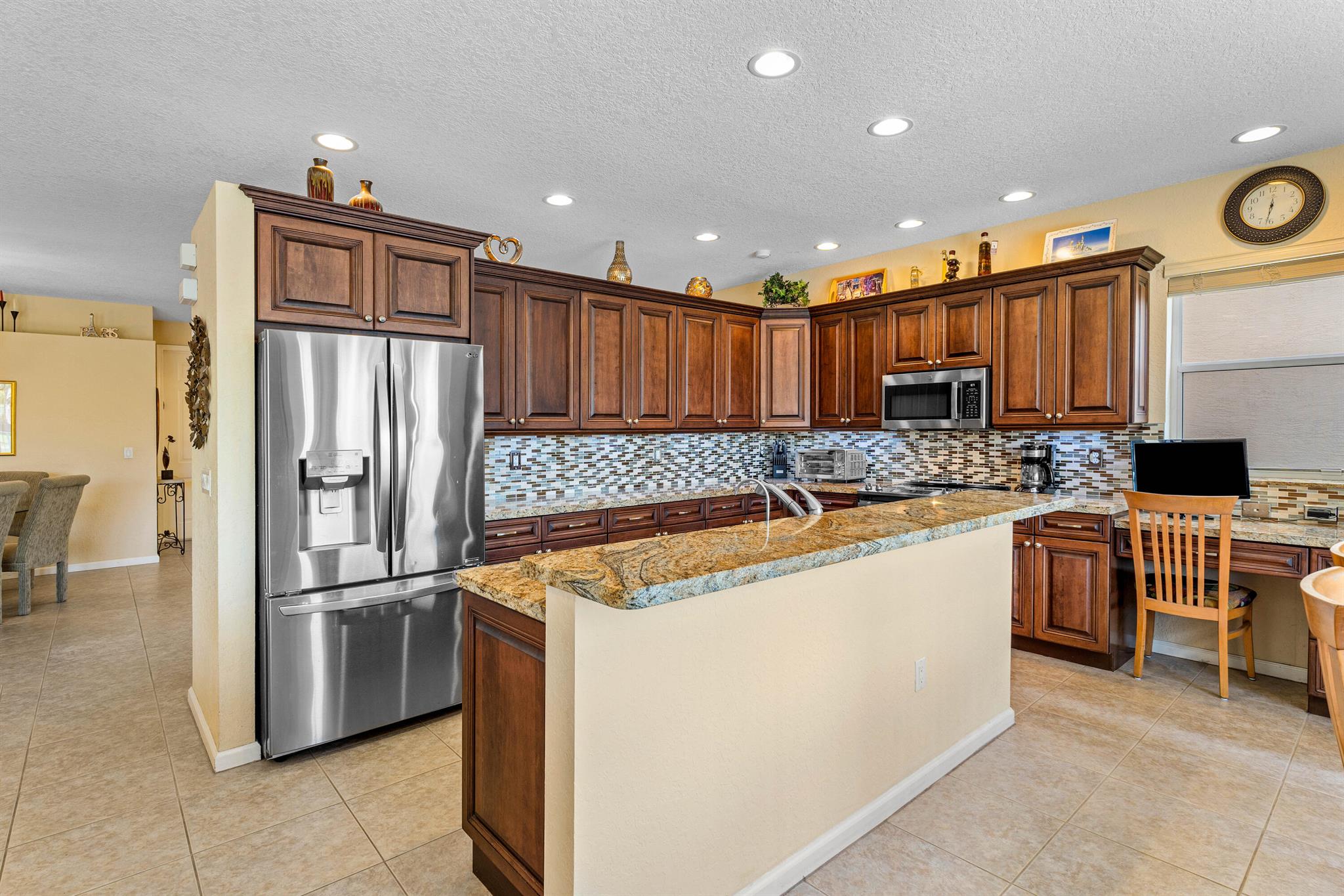 Properties 2655 Sawyer Terrace