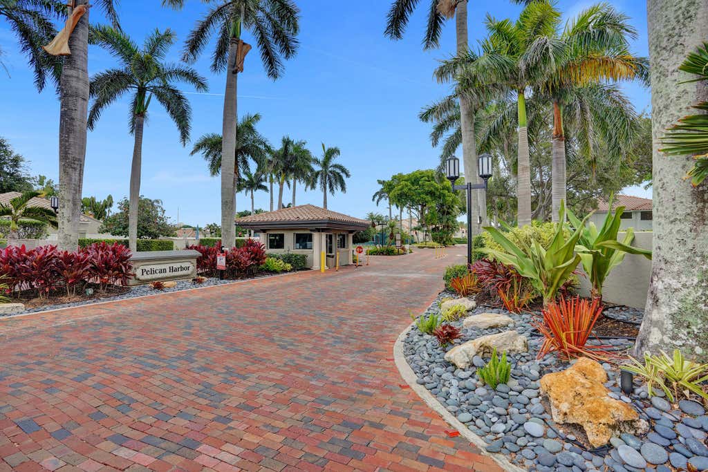 Photo of 65 PELICAN POINTE Drive #2030, Delray Beach, FL 33483 (MLS # B26064749)
