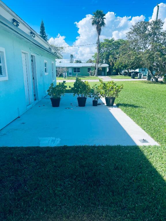 FORT PIERCE SUBDIVISION - Residential Income