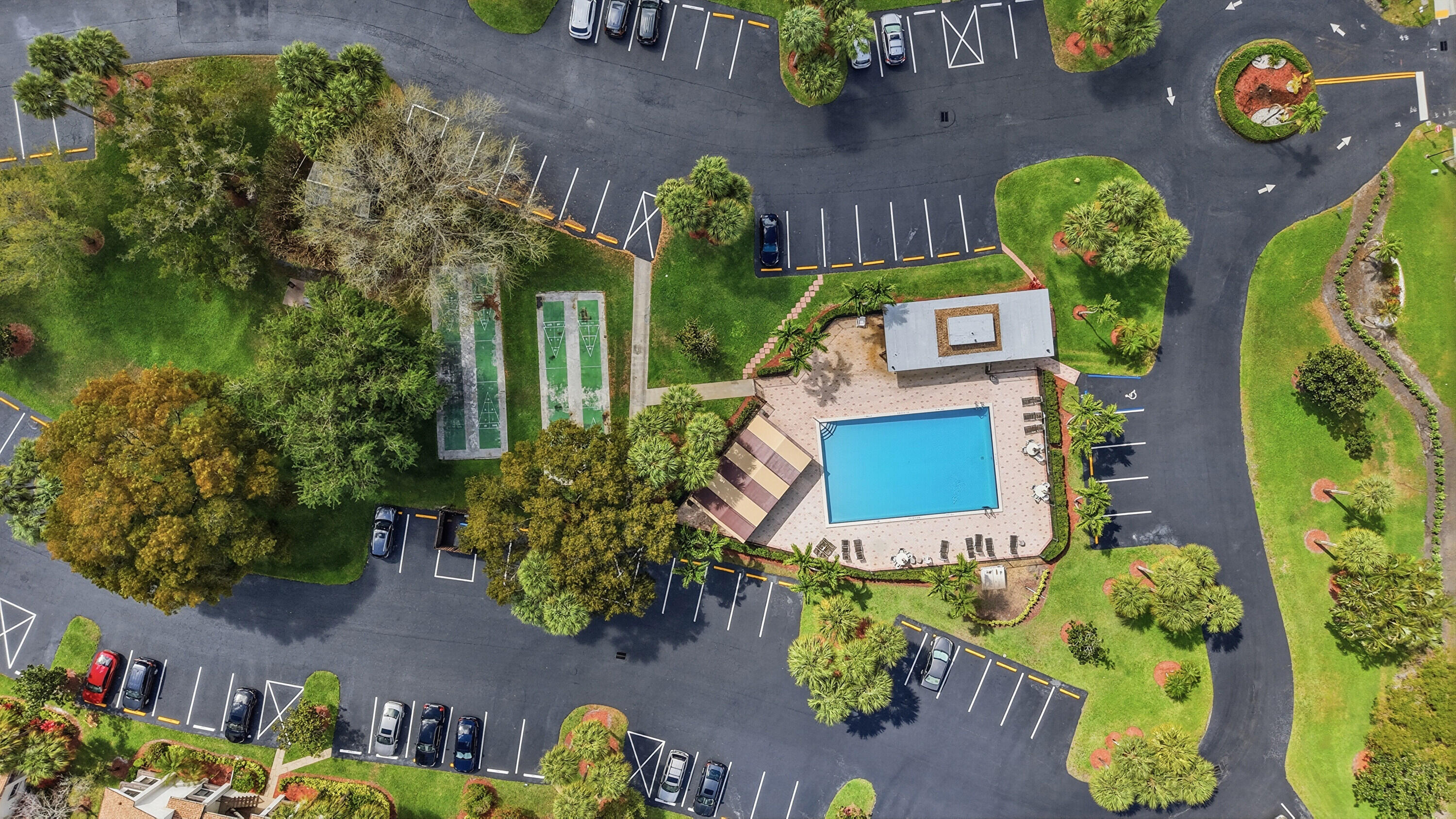 GARDENS 3 CONDO - Residential