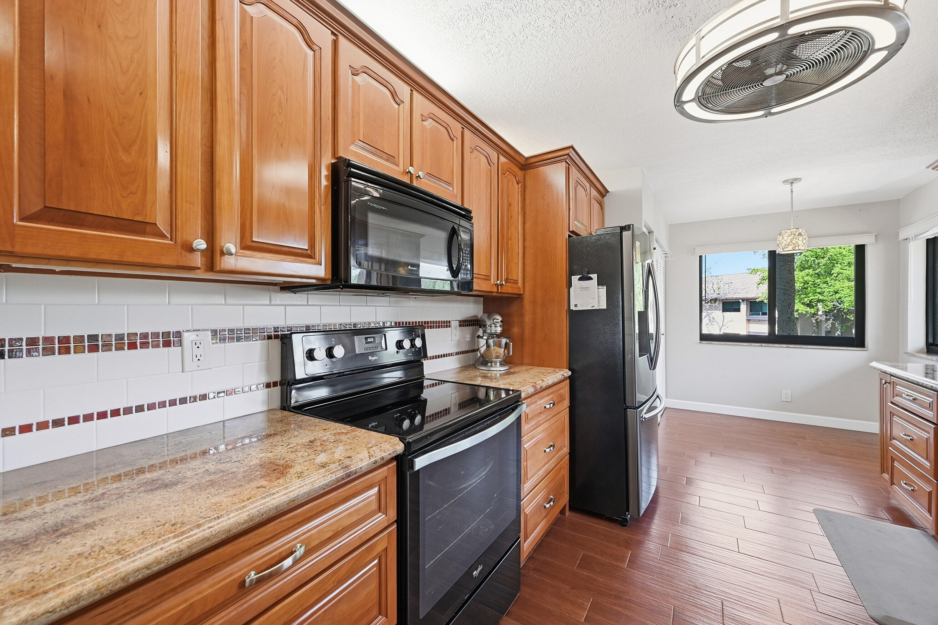 GARDENS 3 CONDO - Residential