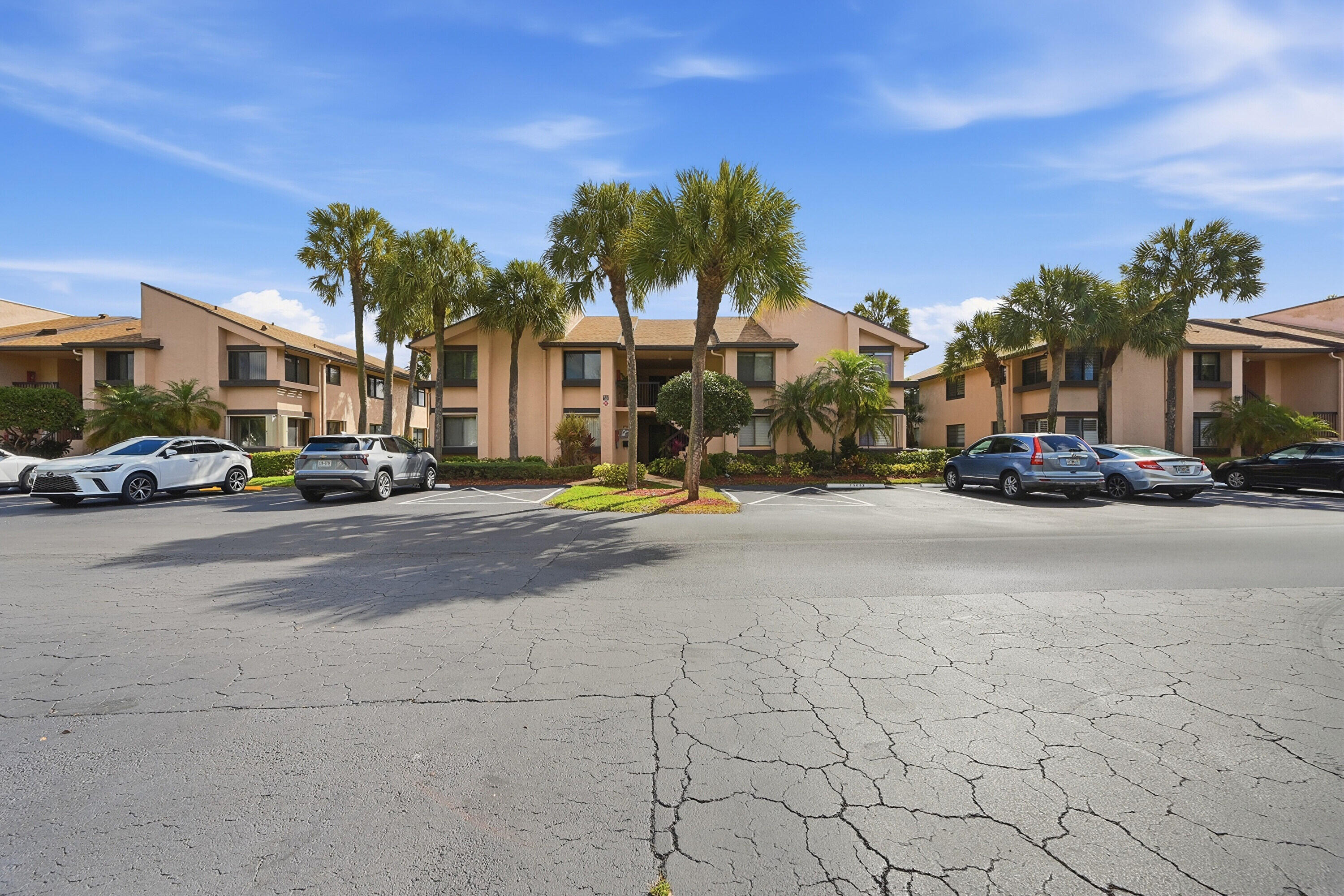 GARDENS 3 CONDO - Residential