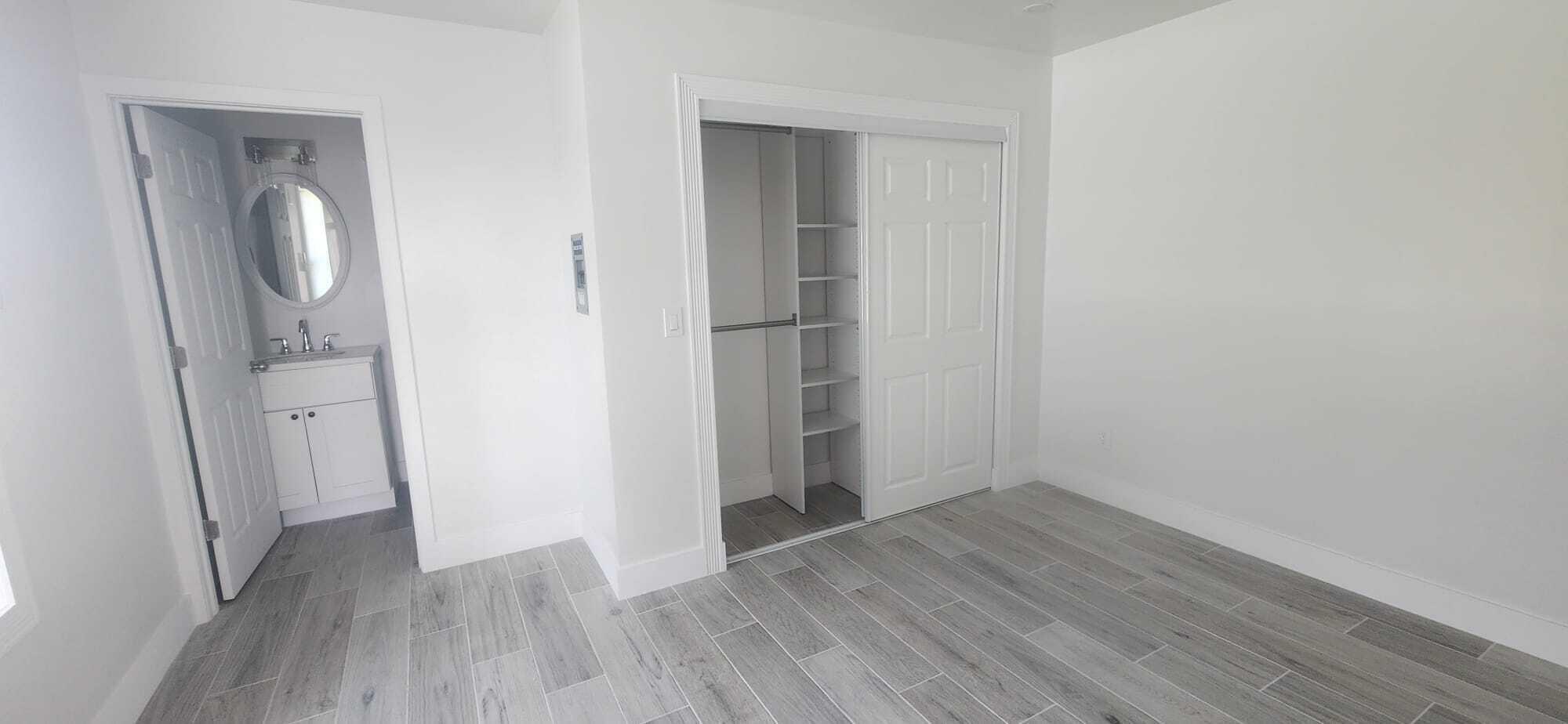 ENGLEWOOD MANOR - Residential Lease