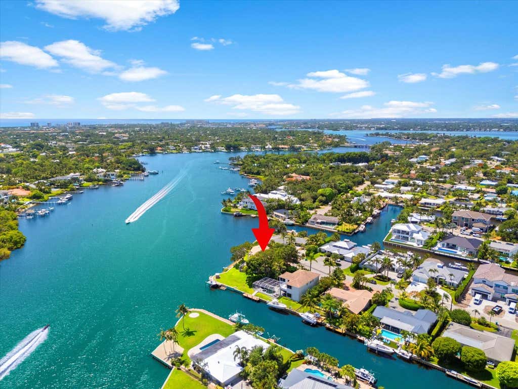 Photo of 35 Tradewinds Circle, Tequesta, FL 33469 (MLS # R11101859)