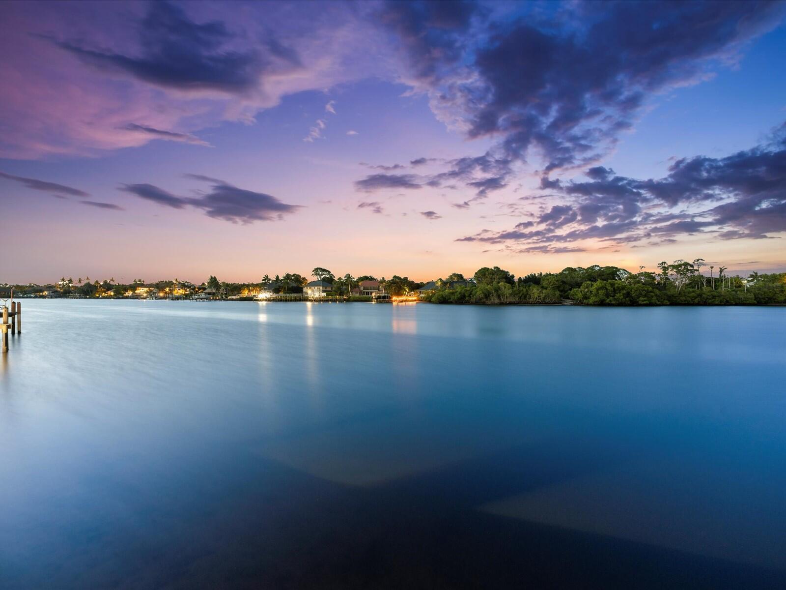 COUNTRY CLUB POINT - Residential