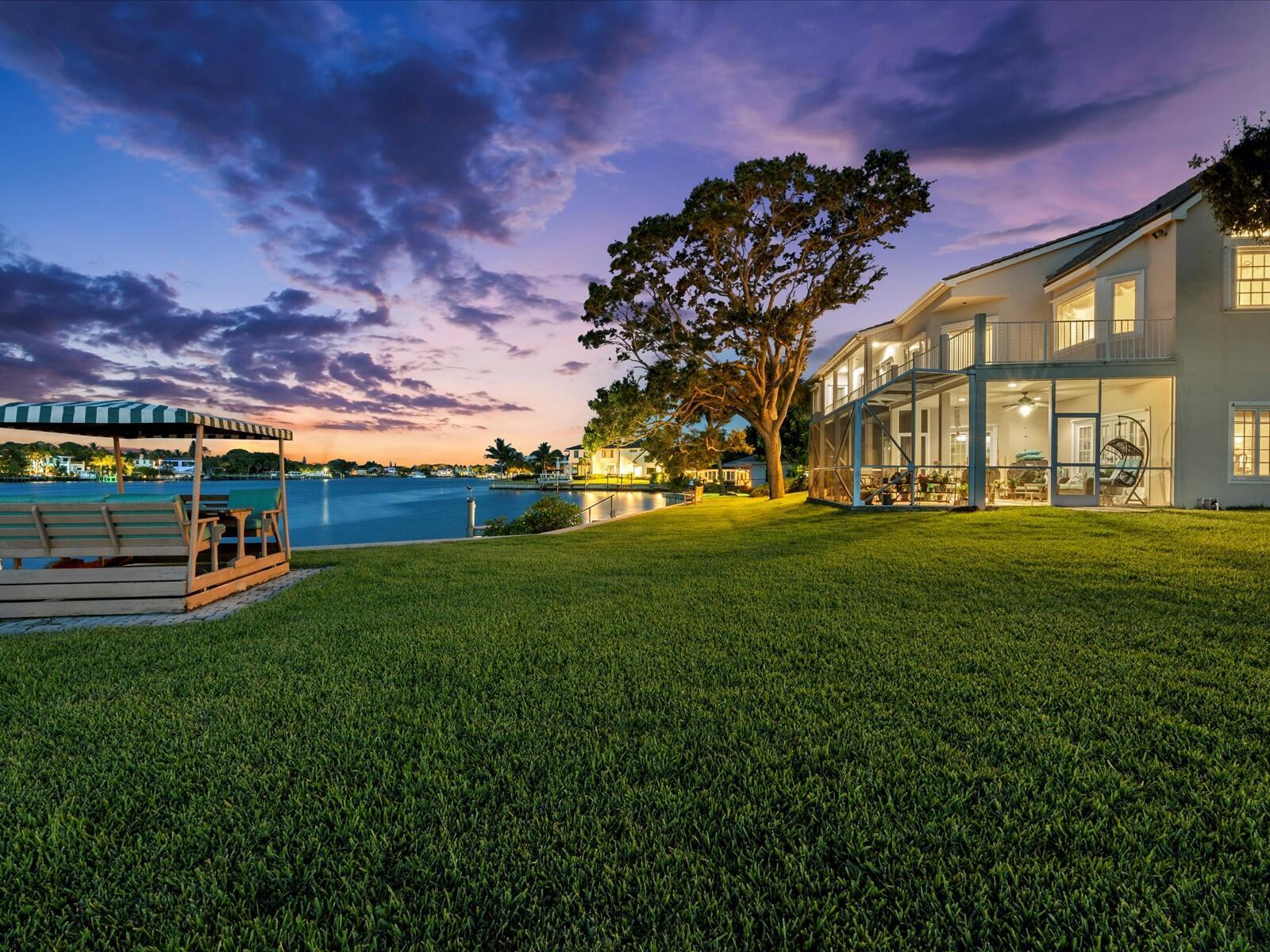 COUNTRY CLUB POINT - Residential