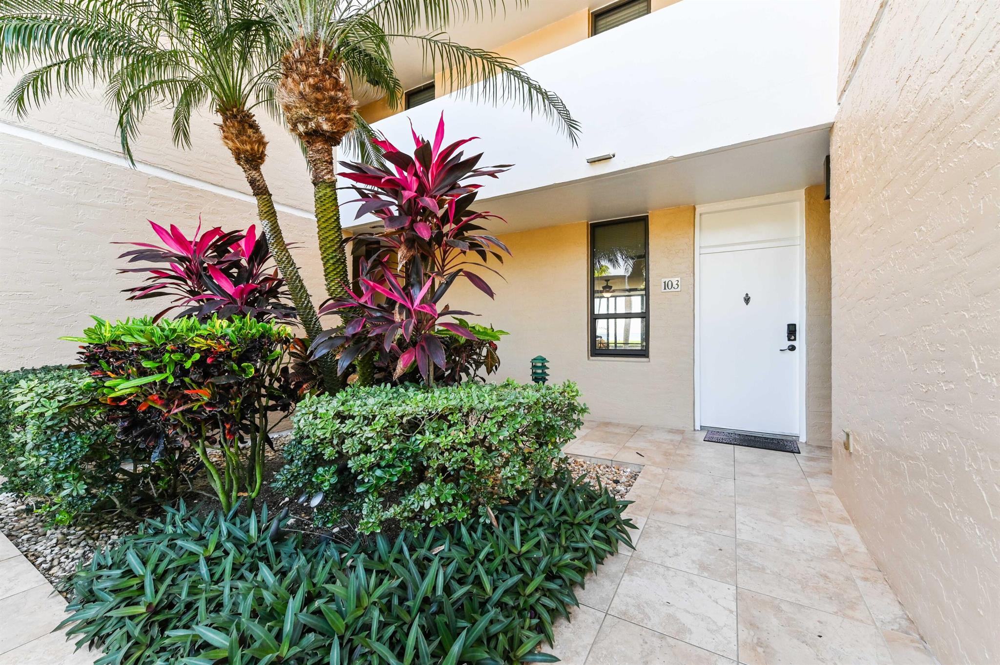 FAIRWINDS COVE - Residential