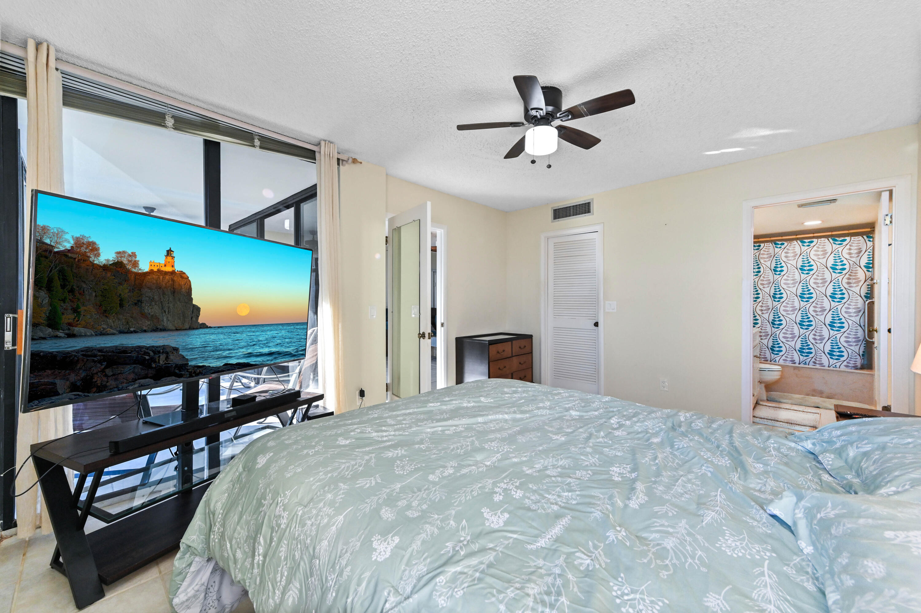 FAIRWINDS COVE - Residential