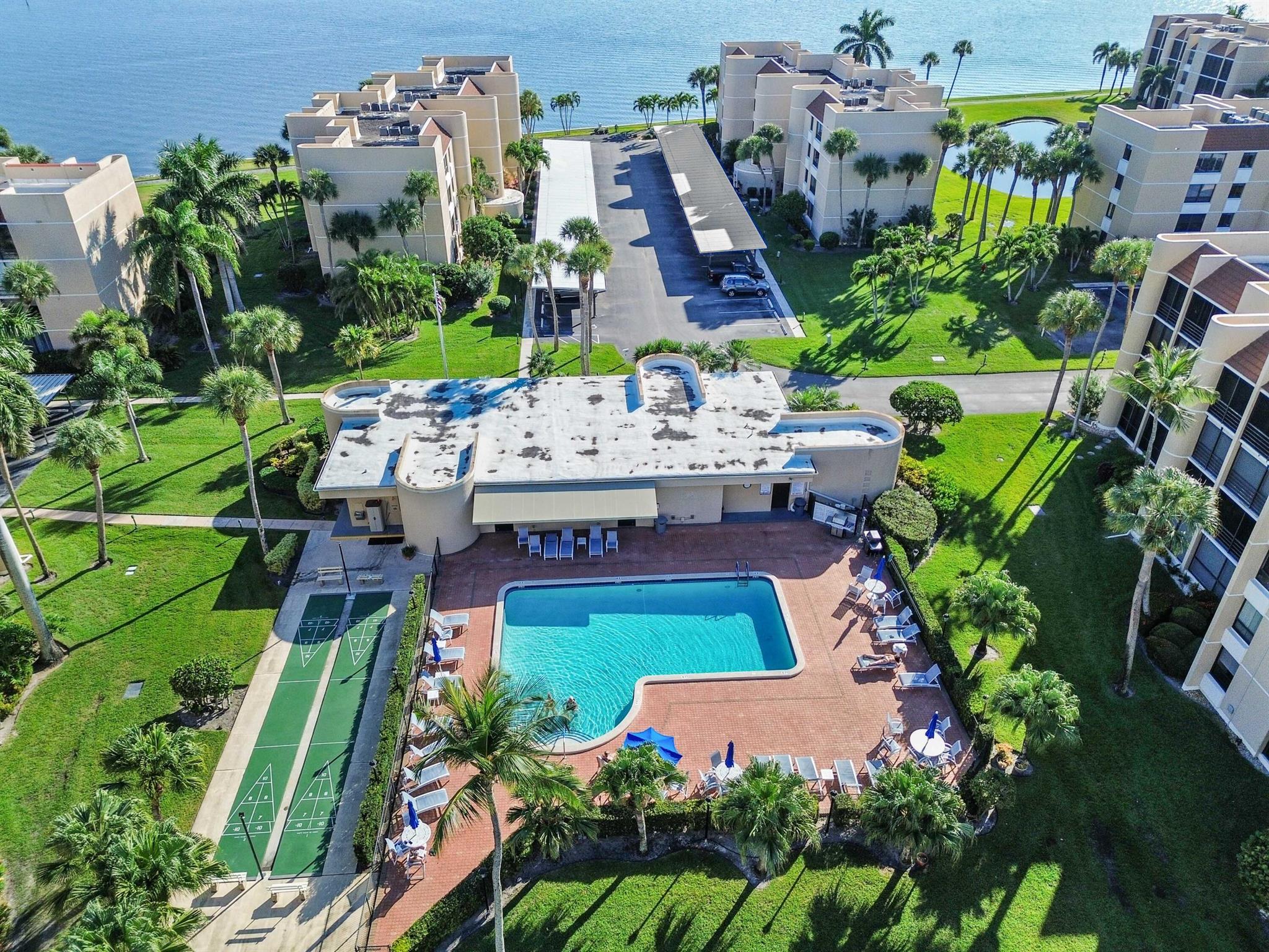 FAIRWINDS COVE - Residential