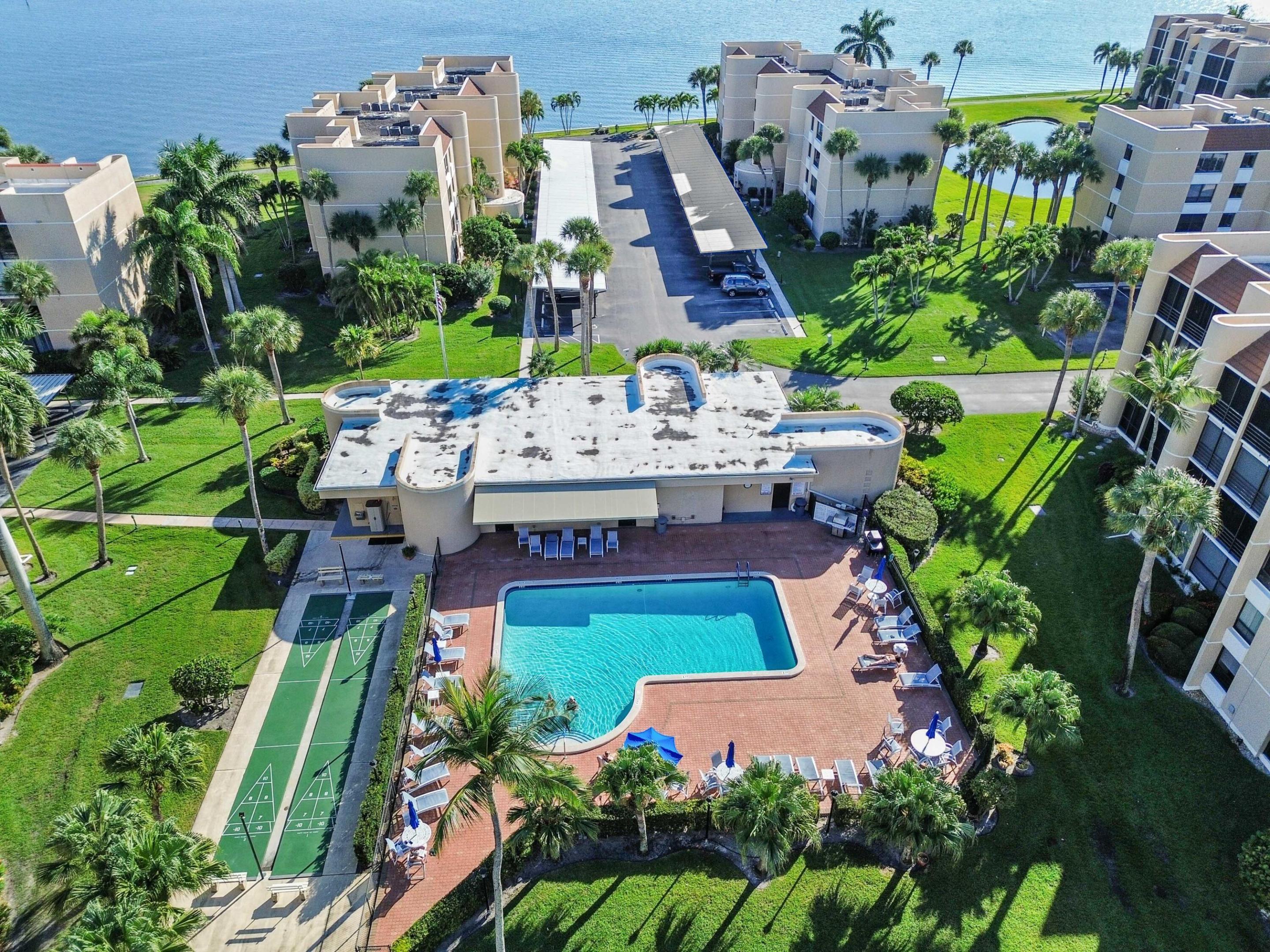 FAIRWINDS COVE - Residential