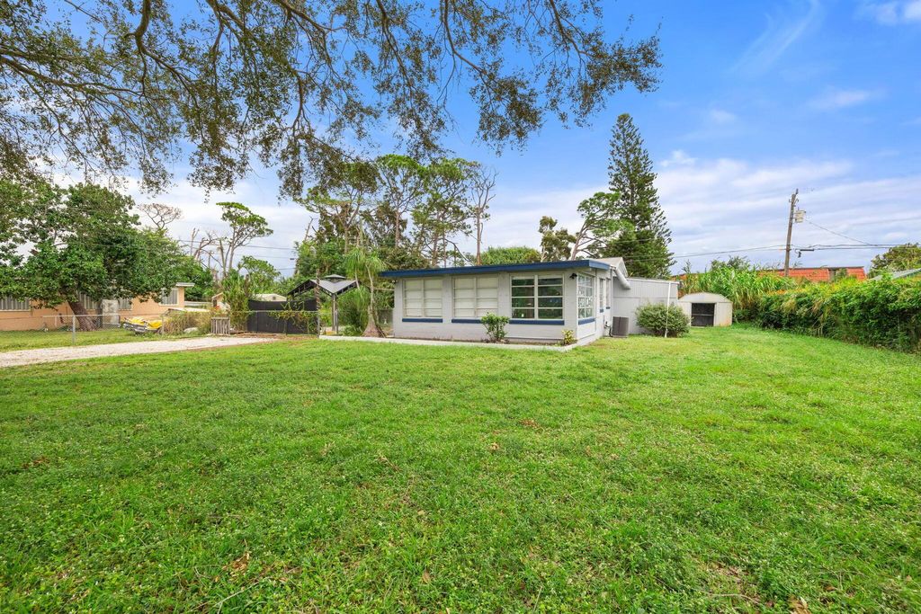 Photo of 1274 Sunrise Road, West Palm Beach, FL 33408 (MLS # R10943929)