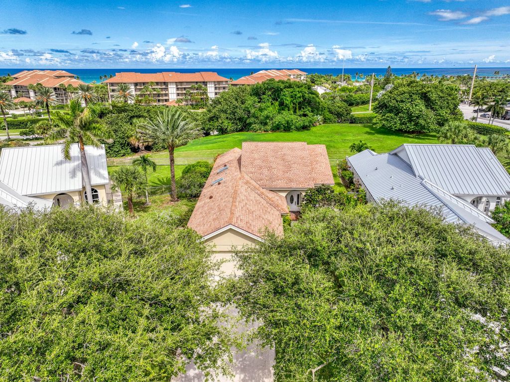 Photo of 153 Ridge Road, Jupiter, FL 33477 (MLS # R11121358)