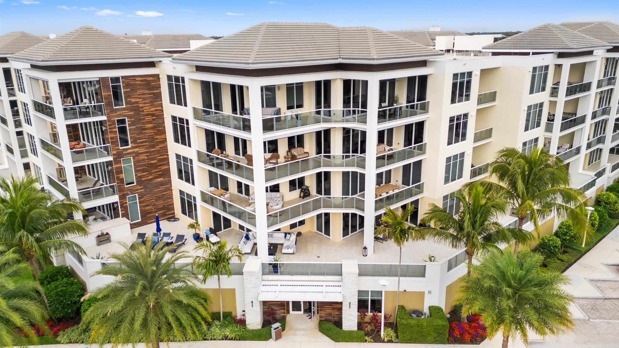 2720 Donald Ross Road 203