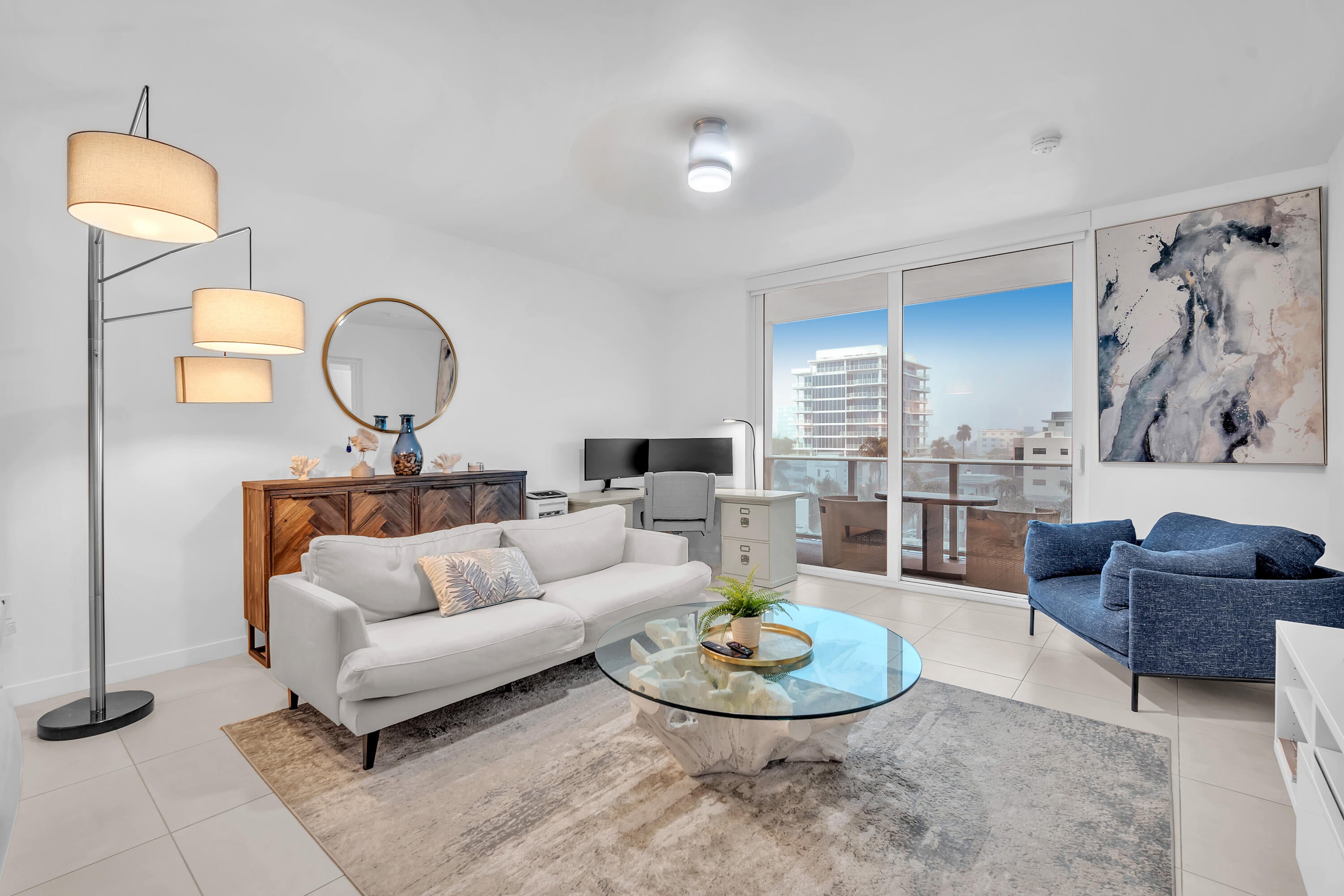 401 N BIRCH Road 512