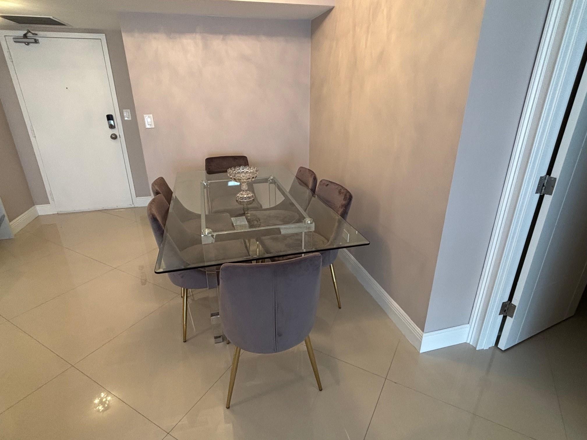 WINSTON TOWERS 500 - Residential