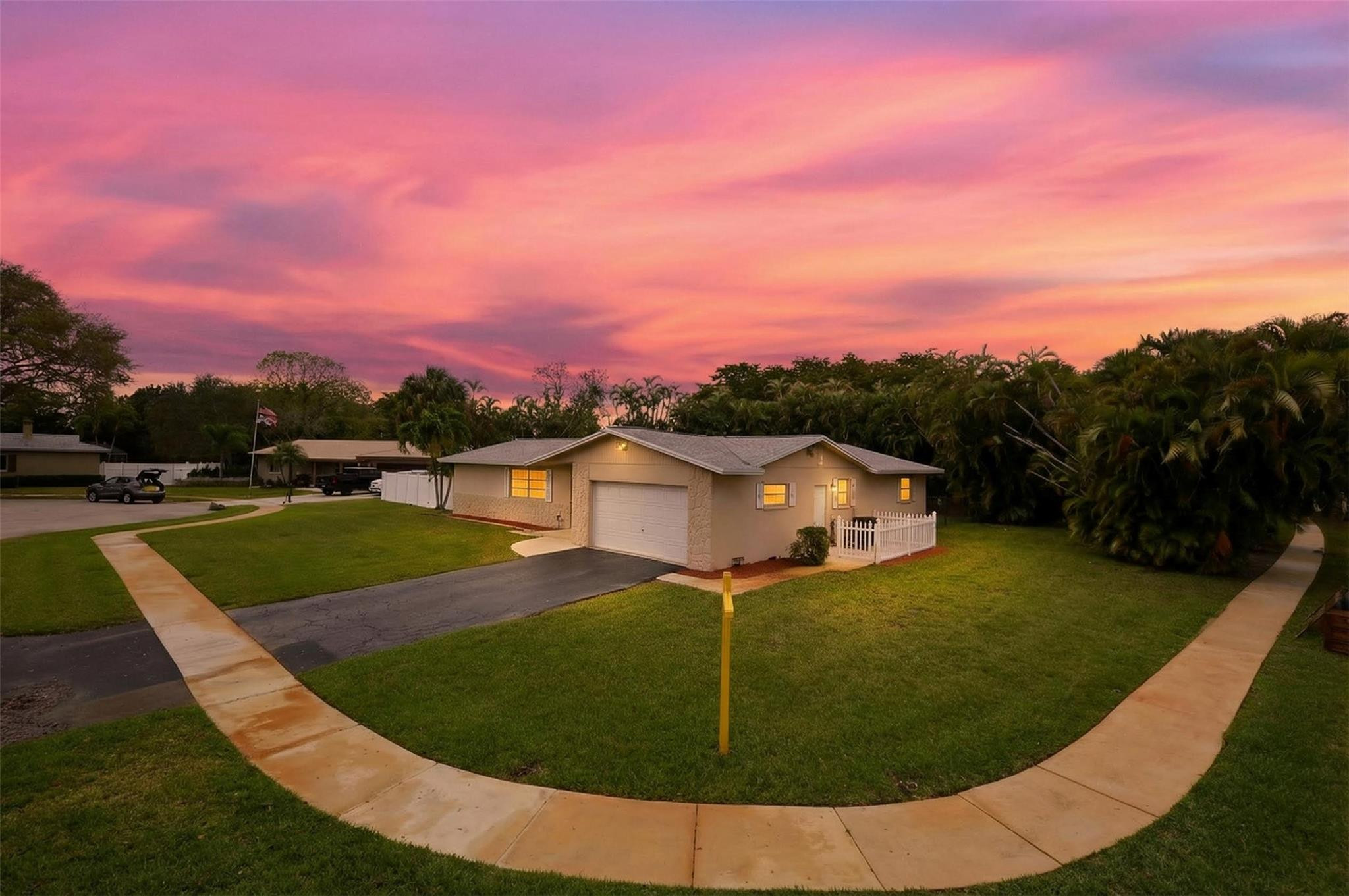 ROYAL PALM ESTATES SEC ON - Residential