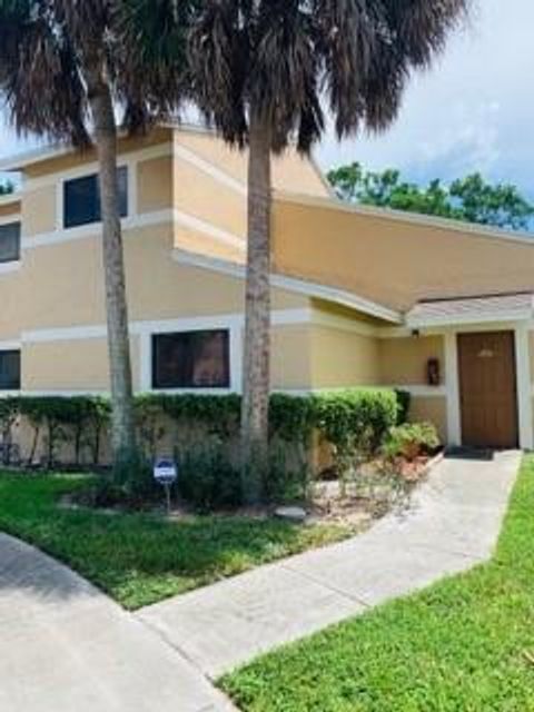 9456 S Palm Cir 9456 Pembroke Pines FL 33025
