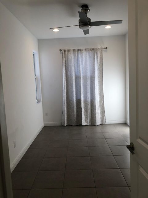 6919 Pines Circle Coconut Creek FL 33073