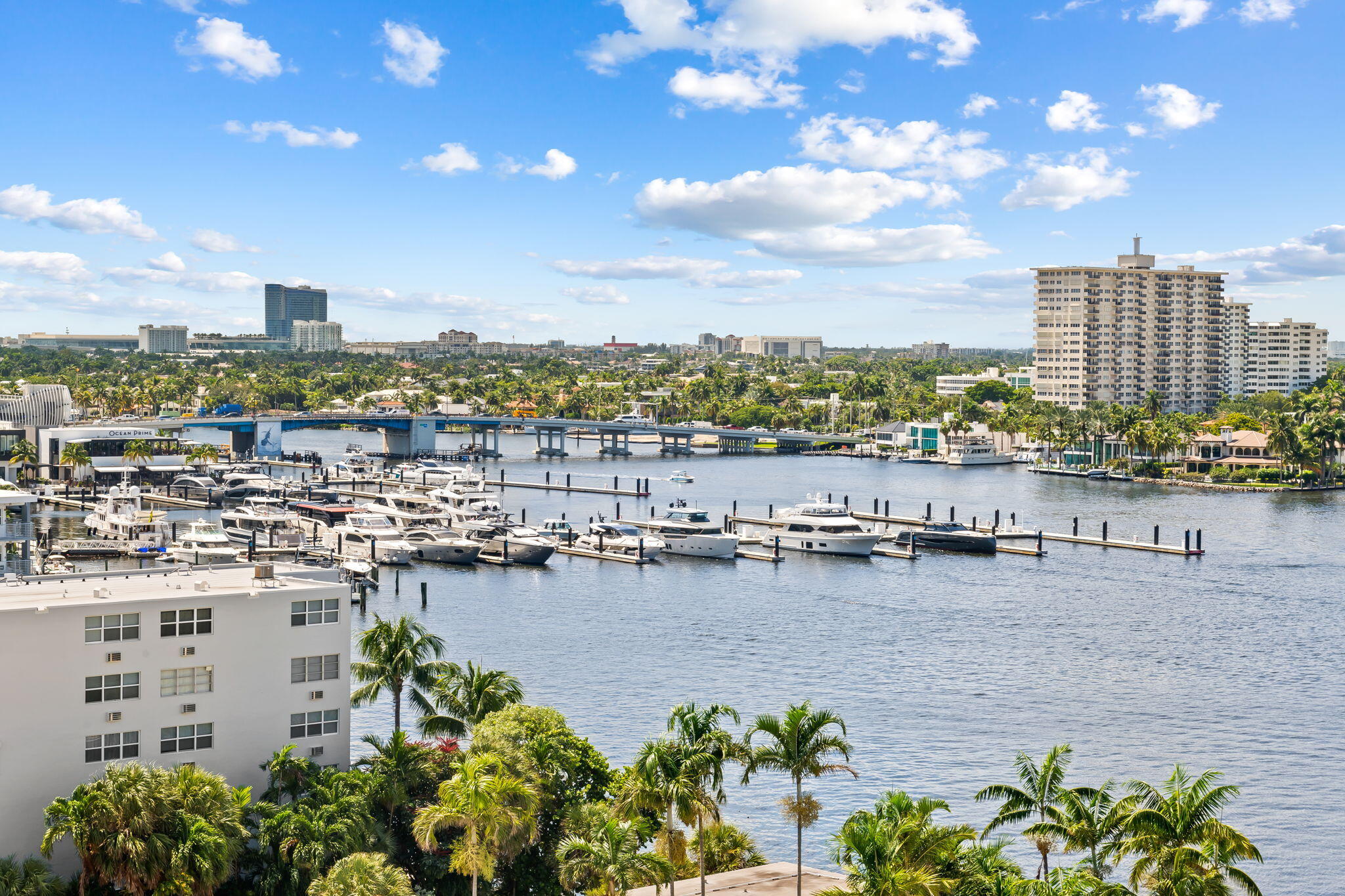 153 N Seabreeze Boulevard 704