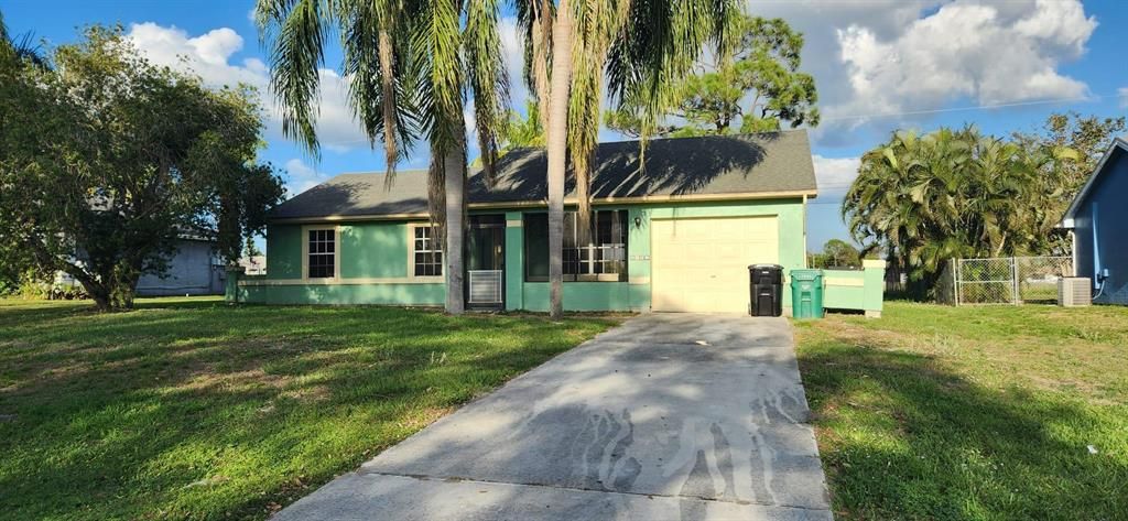 Photo of 2825 SW Pierson Road, Port St Lucie, FL 34953 (MLS # R10863712)