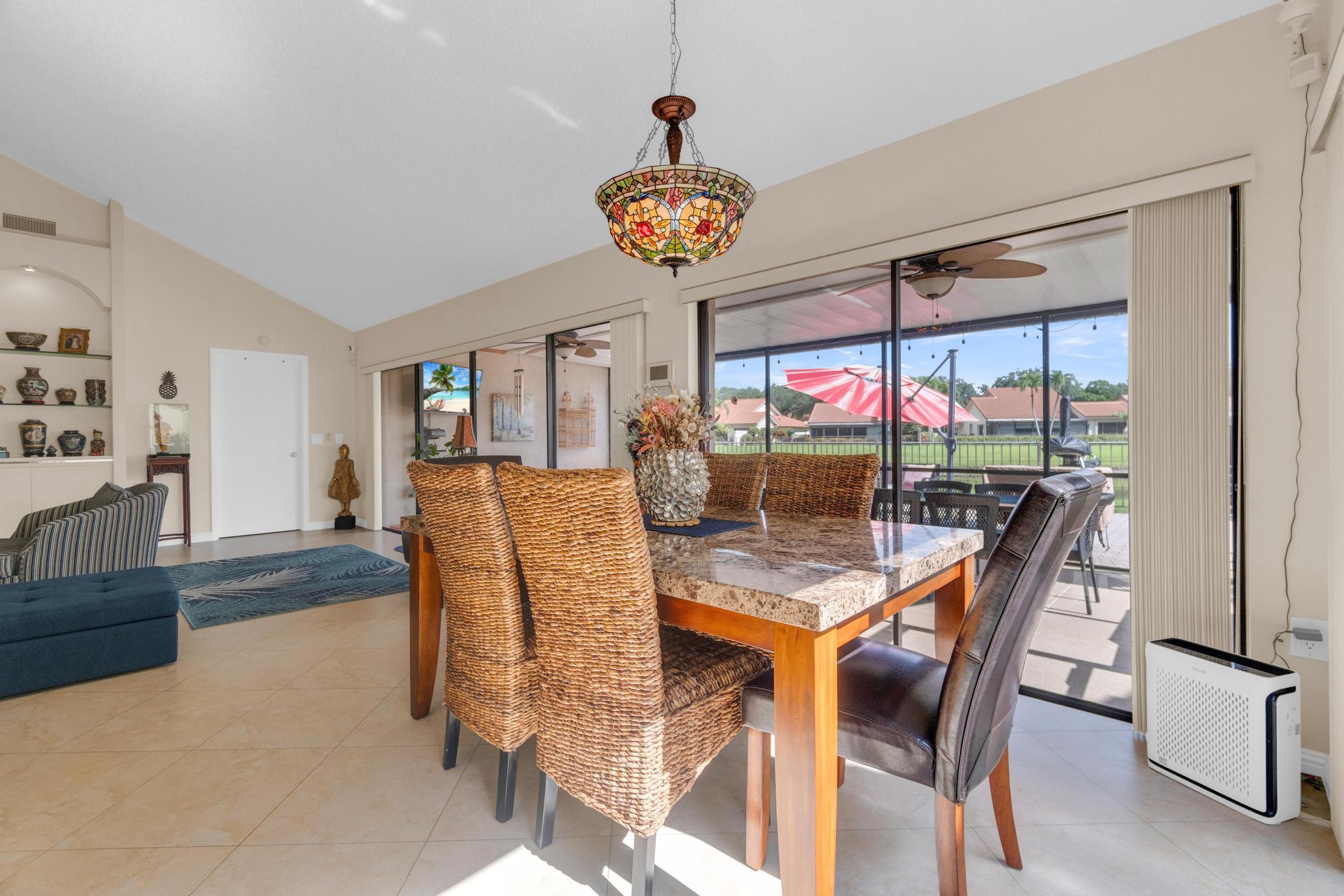 2855 Eagle Lane